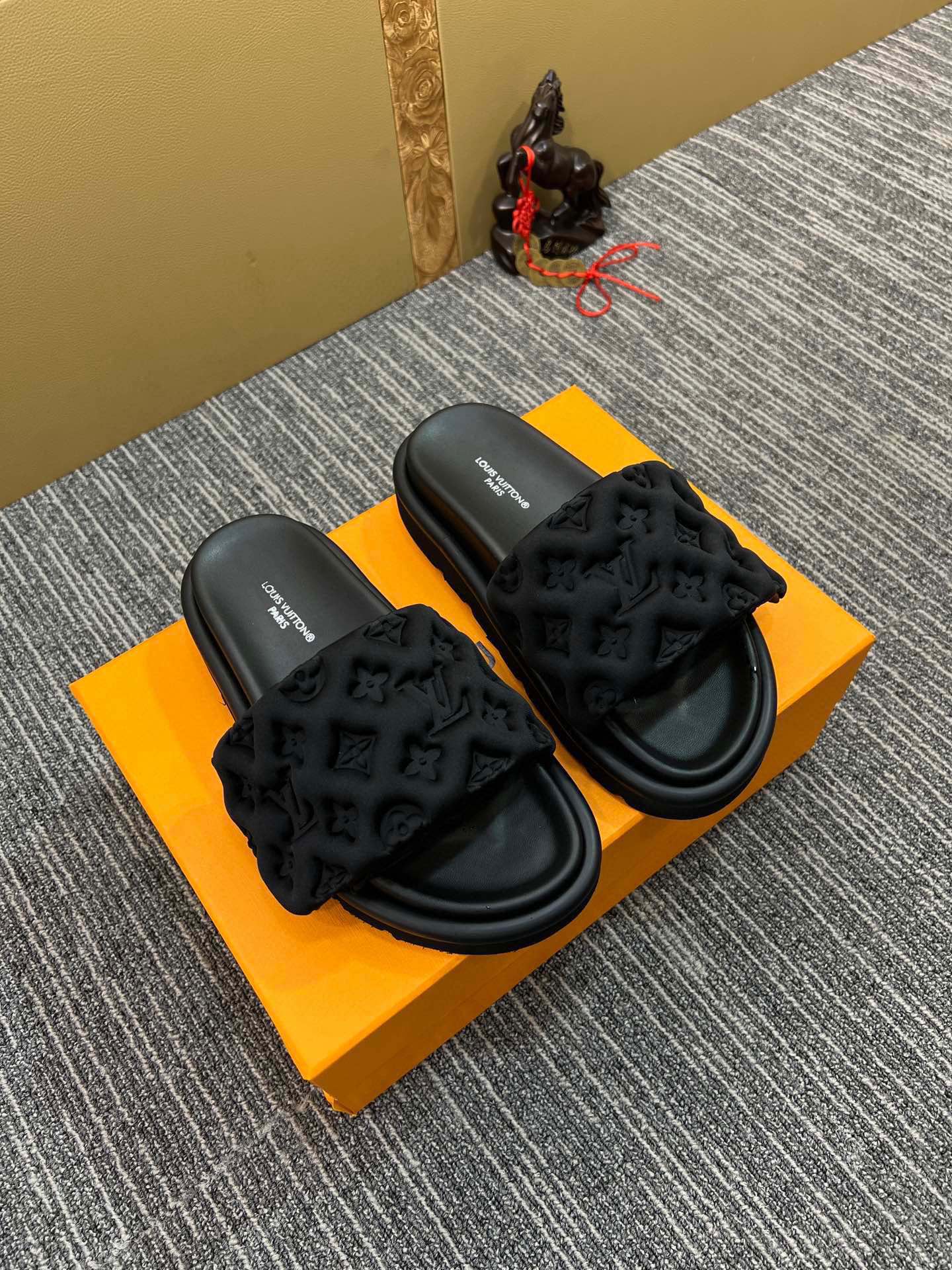 5YE116ZDE Stylish Slippers