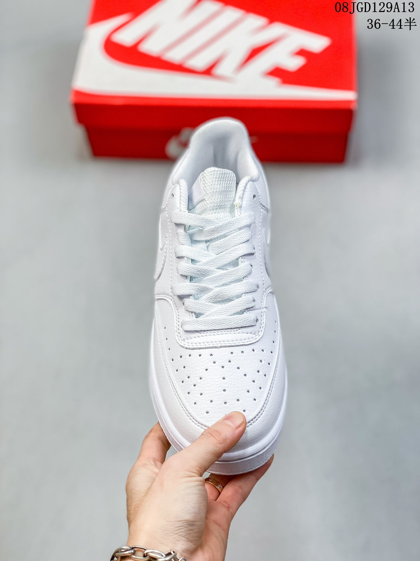 4YN41ZDE Stylish Sneakers (No Box, August-October Big Sale)