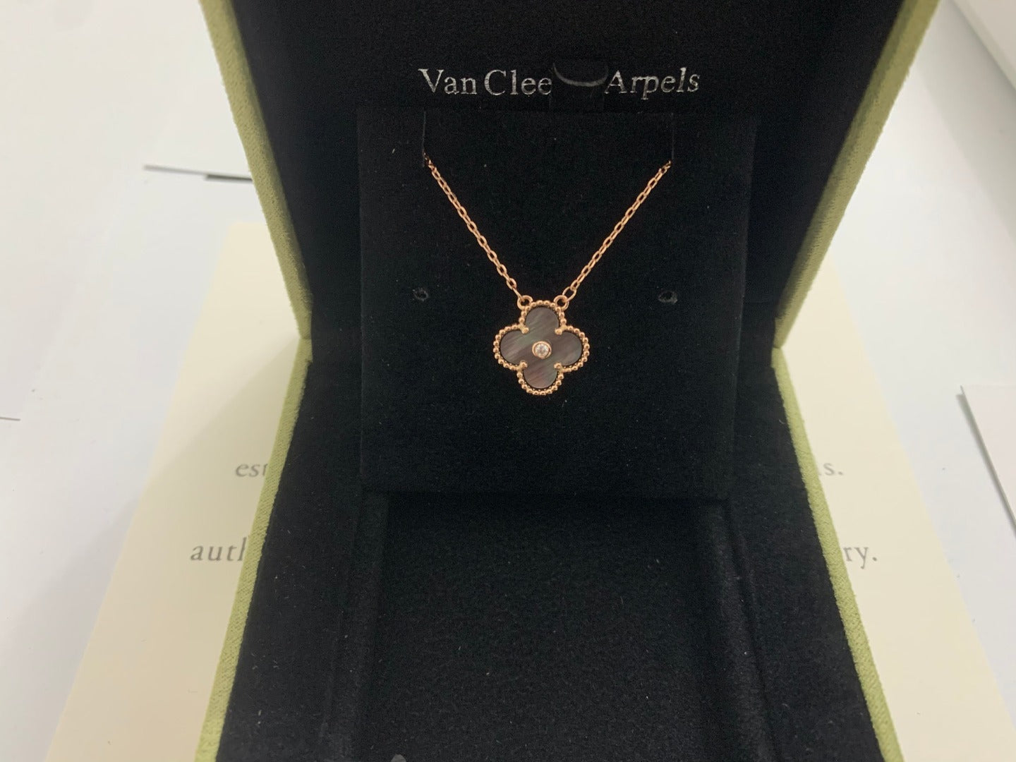 5XVA185XDE Stylish 1 flower necklace