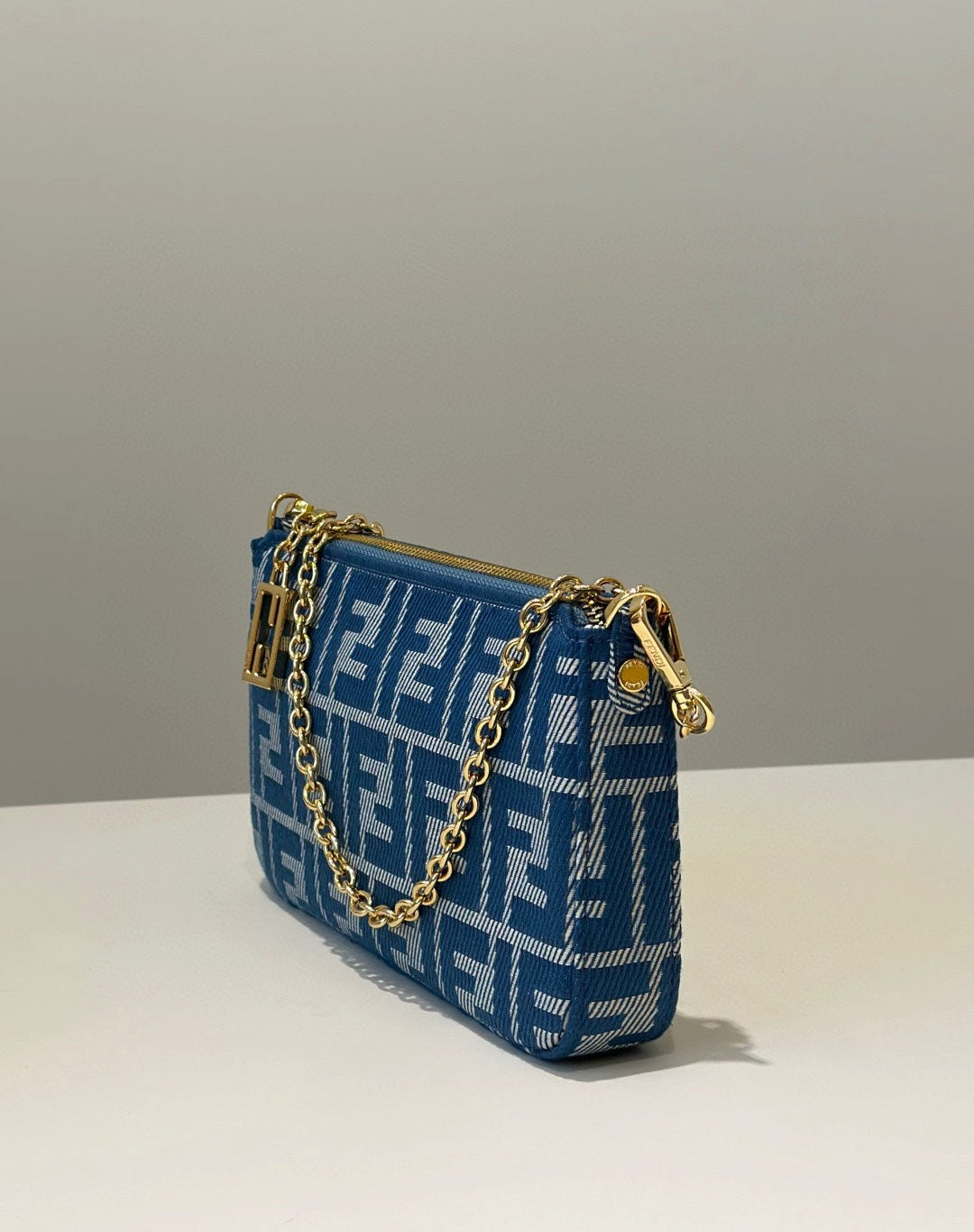 15RF9BDE Stylish bag