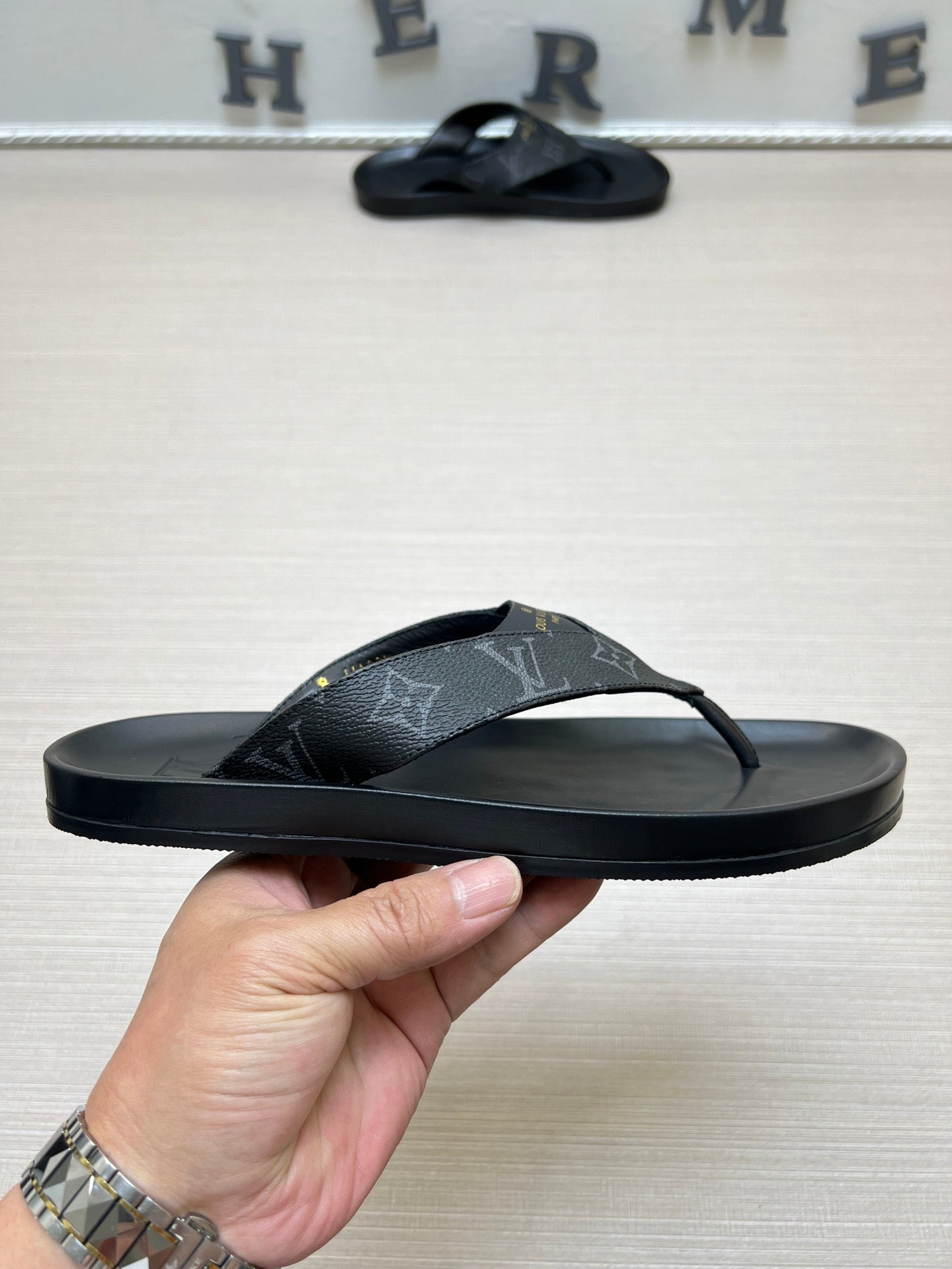54E85ZDE Stylish slippers