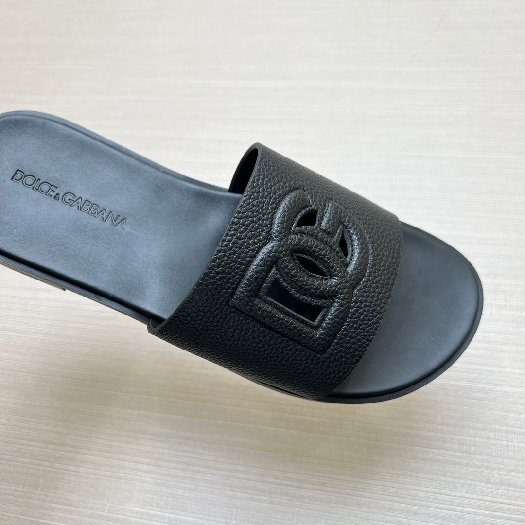 54A65ZDE Stylish slippers
