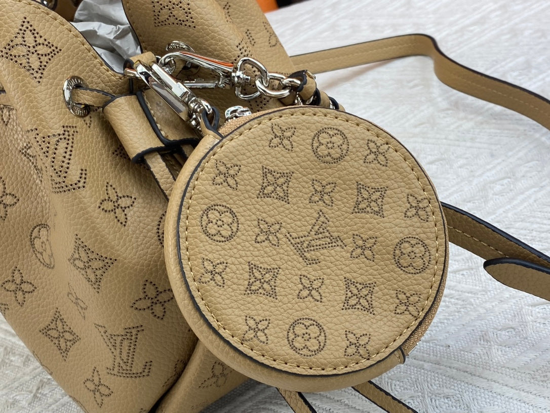 165NE98BDE Stylish leather bag