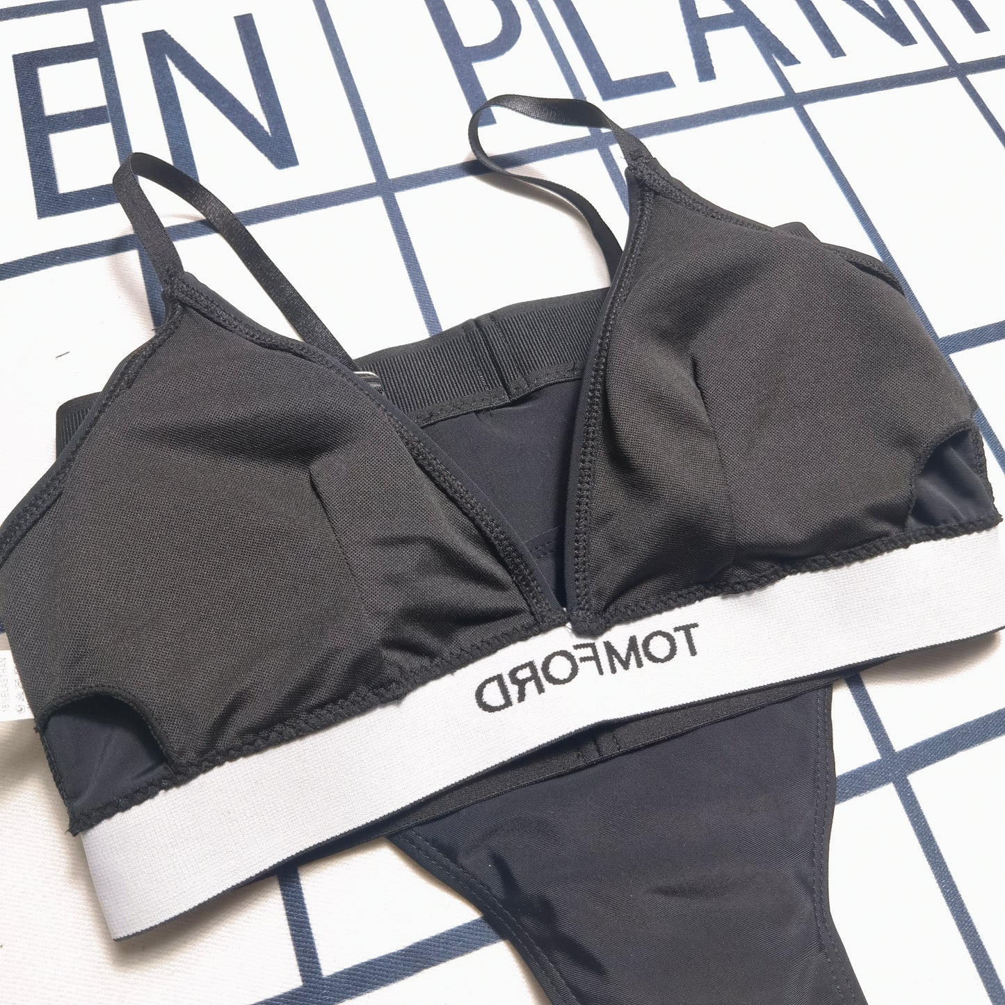 14A255YDE Stylish Bikini swimsuit