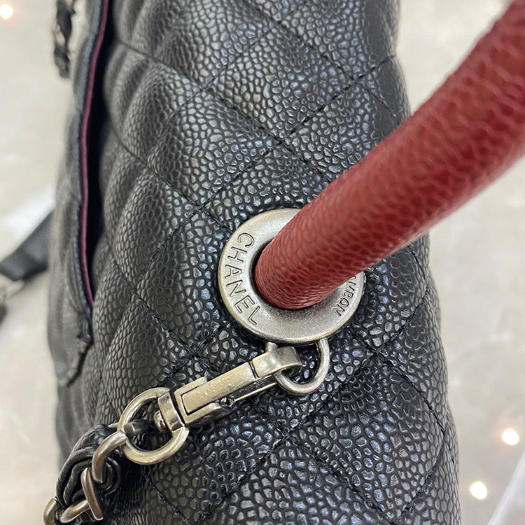 1E036BDE Stylish leather bag