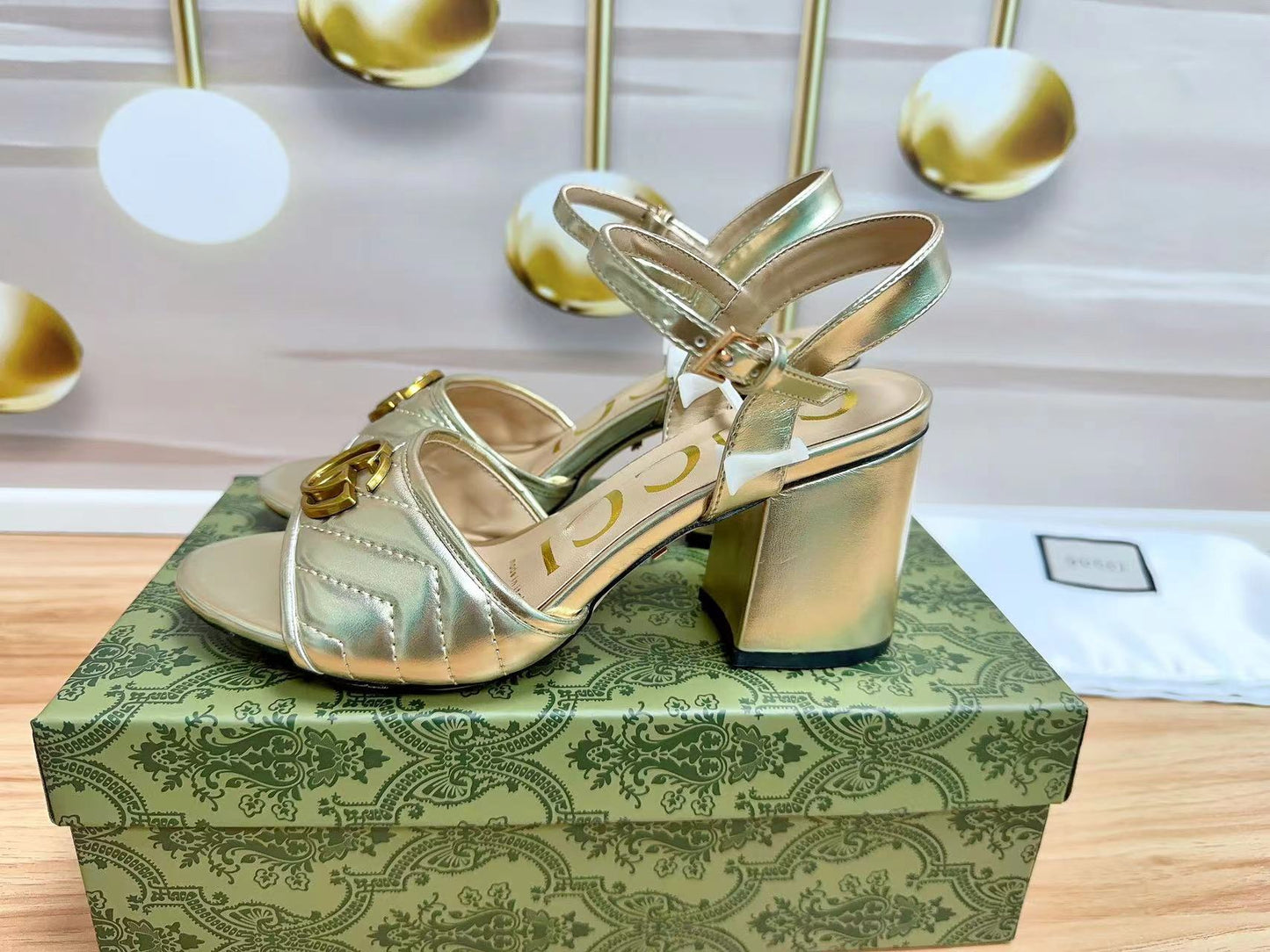 14B182ZDE Stylish High heels Heel height 7cm