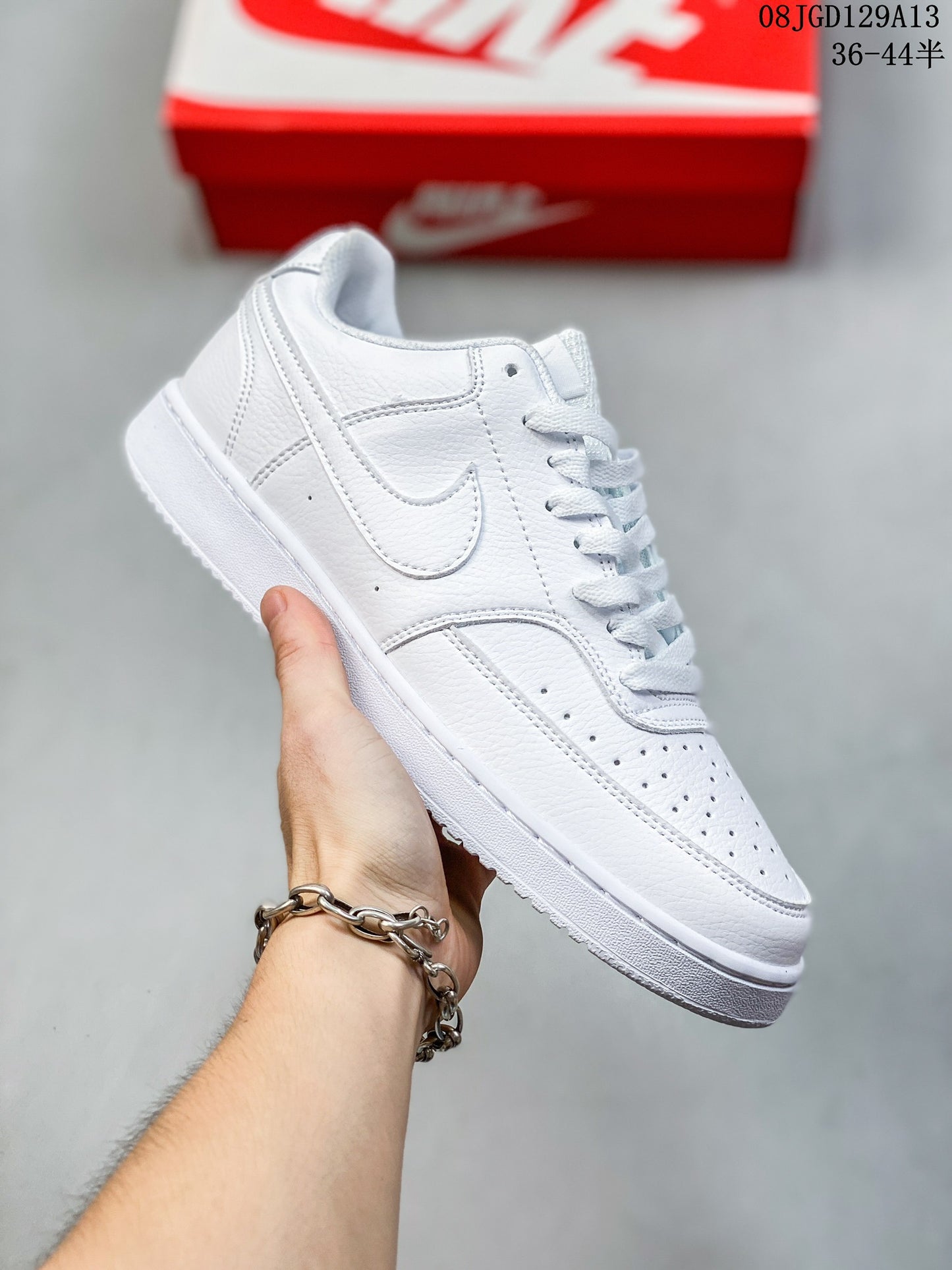 4YN41ZDE Stylish Sneakers (No Box, August-October Big Sale)