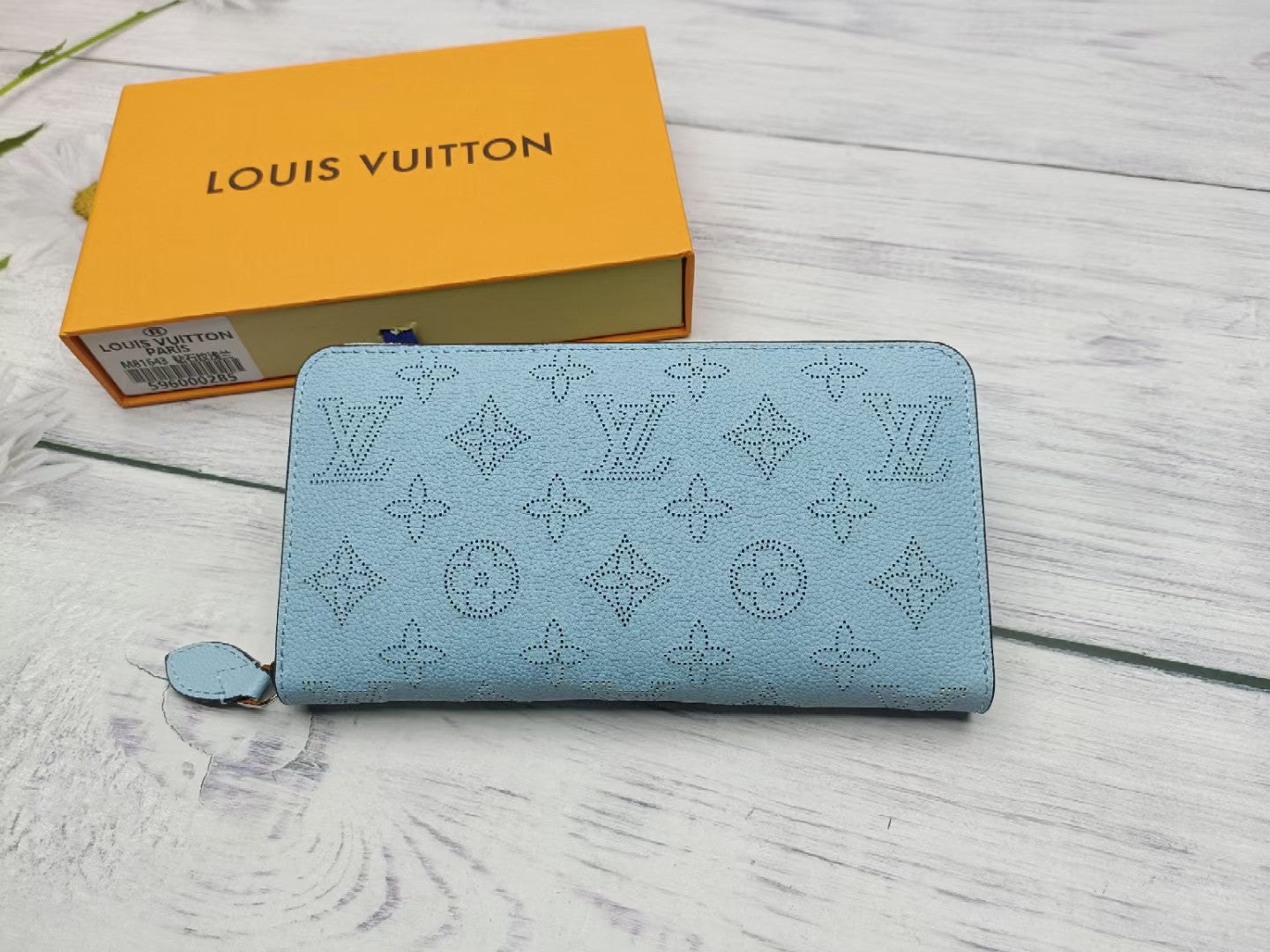 1XE102BDE Stylish leather wallets