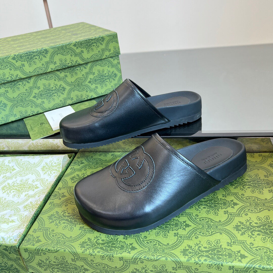 2YB26ZDE Stylish Slippers