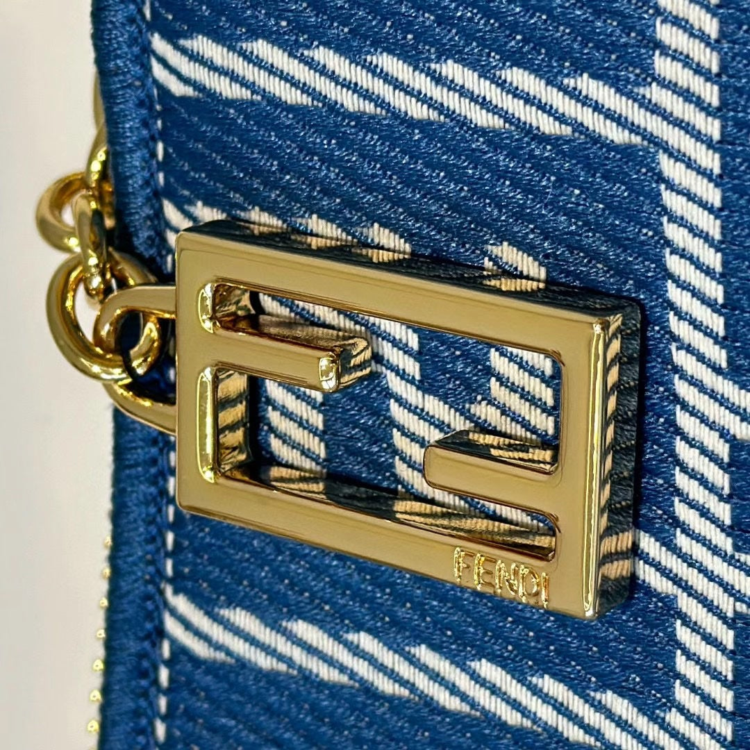 15RF9BDE Stylish bag