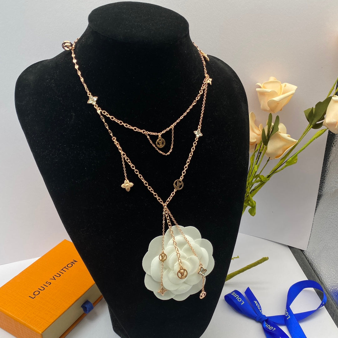 1NE186XDE Stylish Necklaces