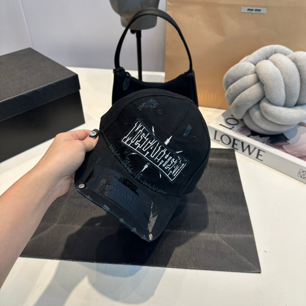 125ZJ512MDE Stylish hats