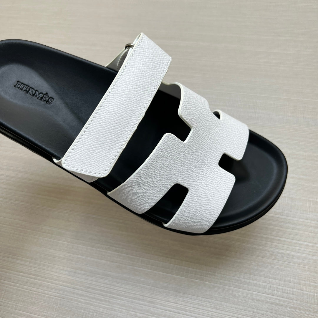 54H1ZDE Stylish slippers