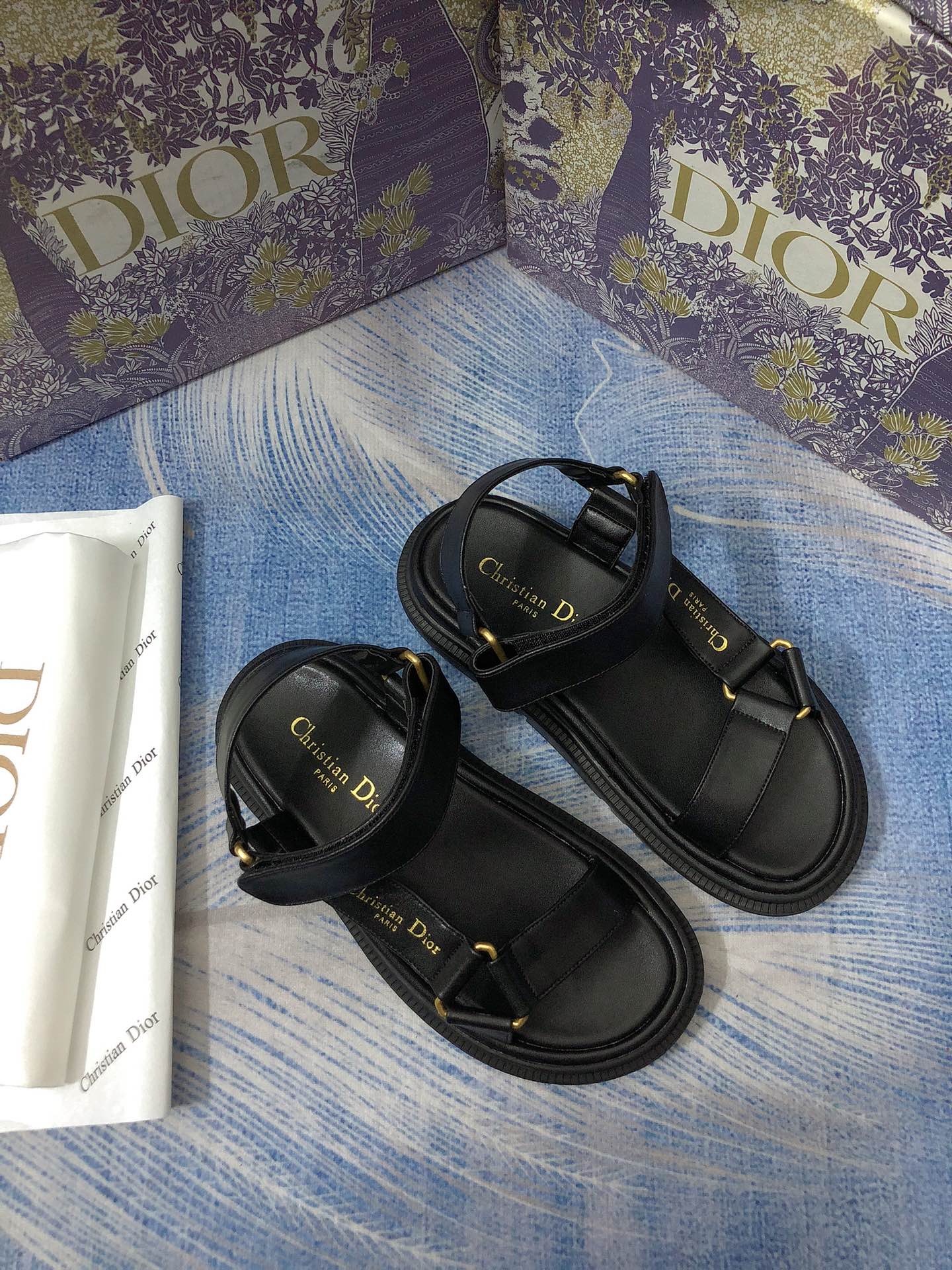 14D8ZDE Stylish sandals