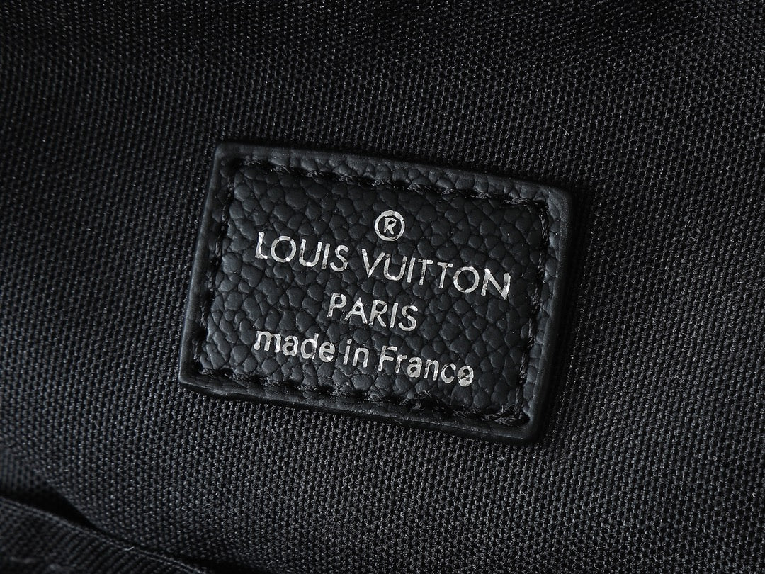 15RE20BDE Stylish leather bag
