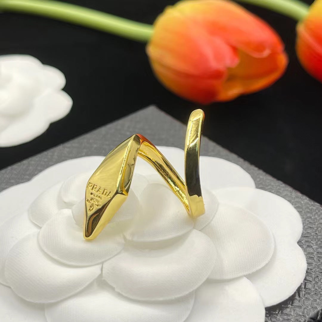 1YPD71JDE Stylish rings