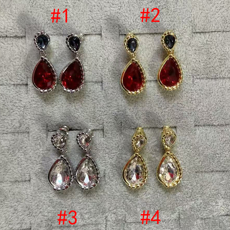 14D715EDE Stylish Earrings