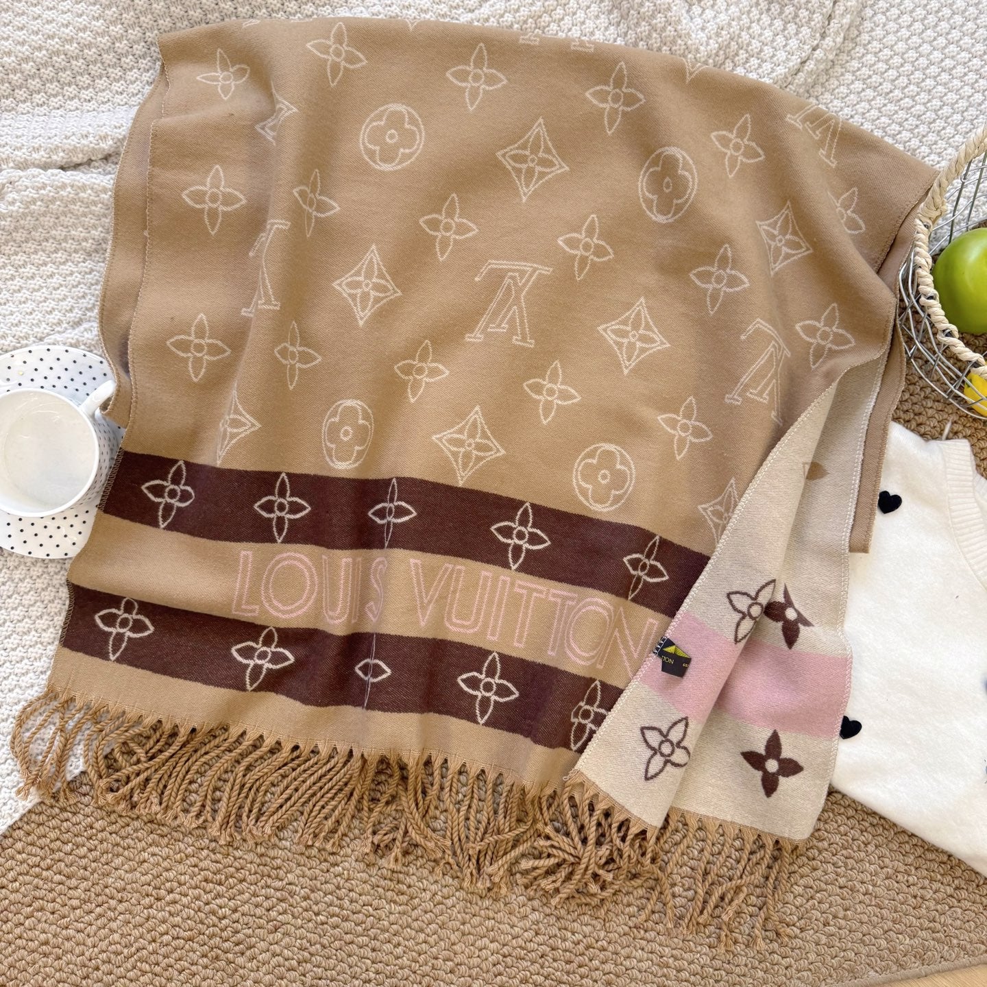 185ZE69WDE Stylish Winter Scarves