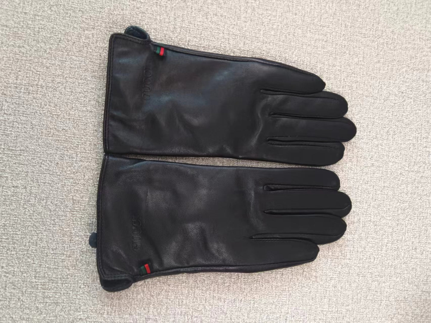 24B109SDE Stylish gloves