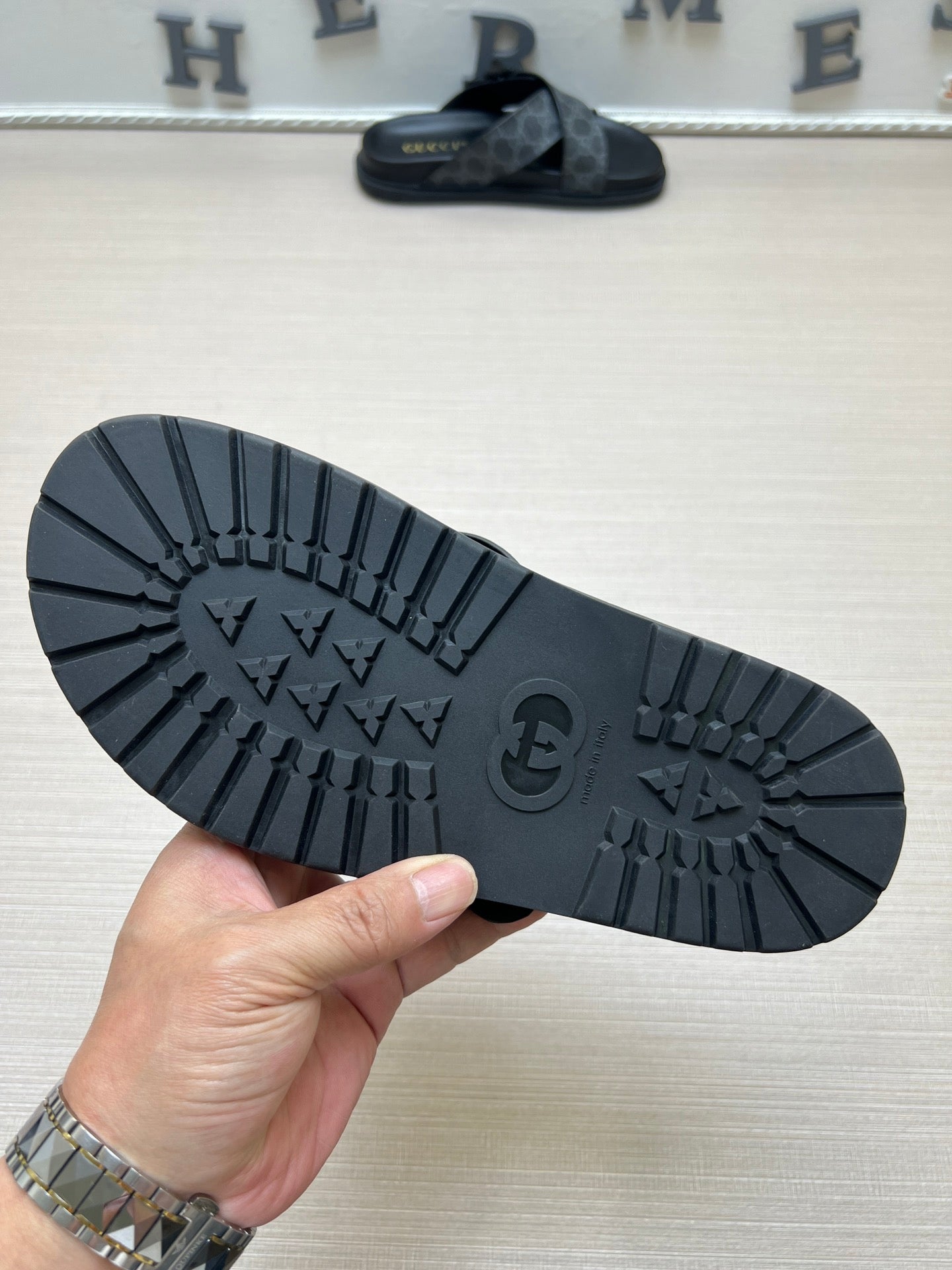 54B92ZDE Stylish slippers