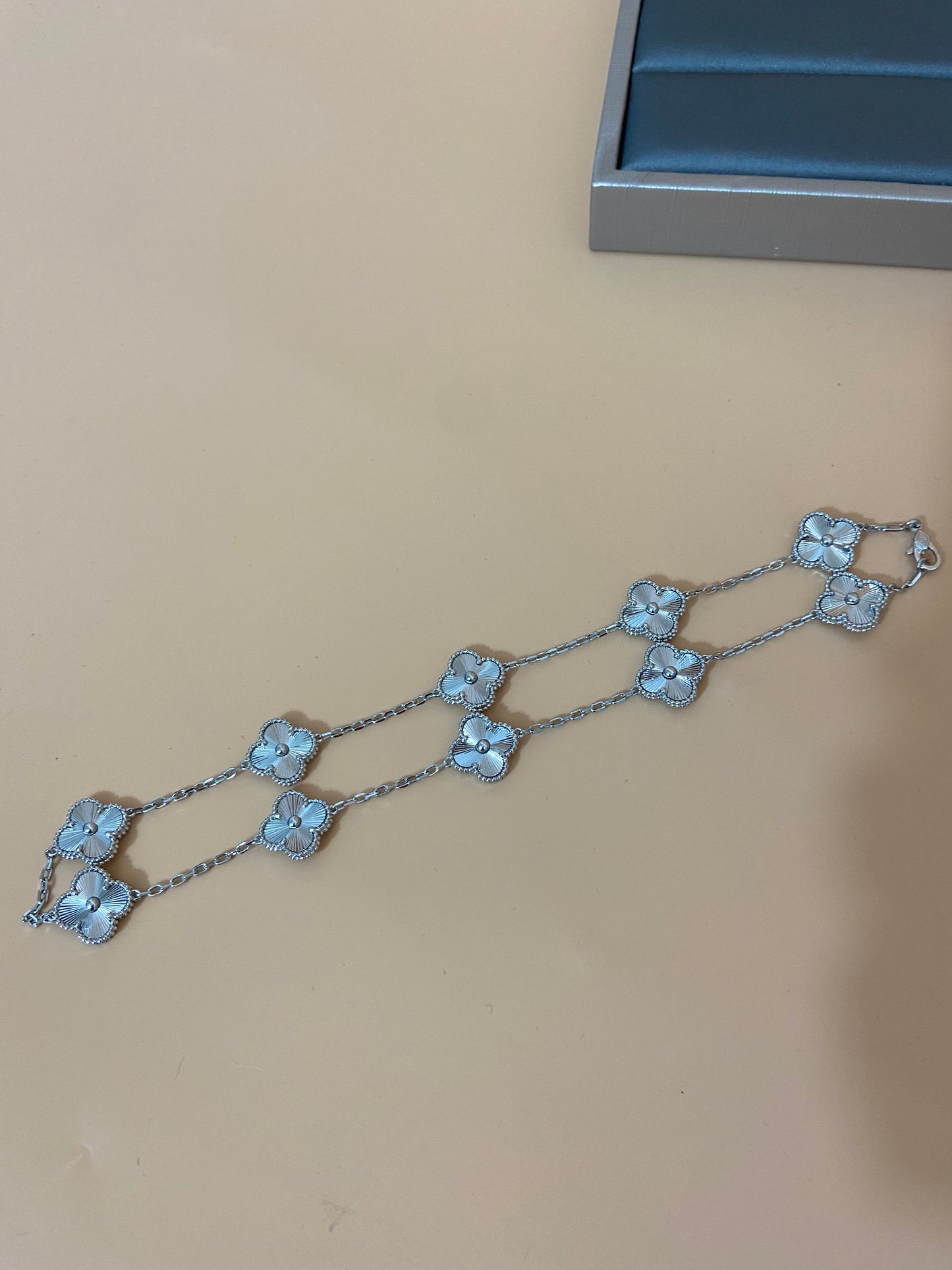 5VA8KDE Stylish Bracelets