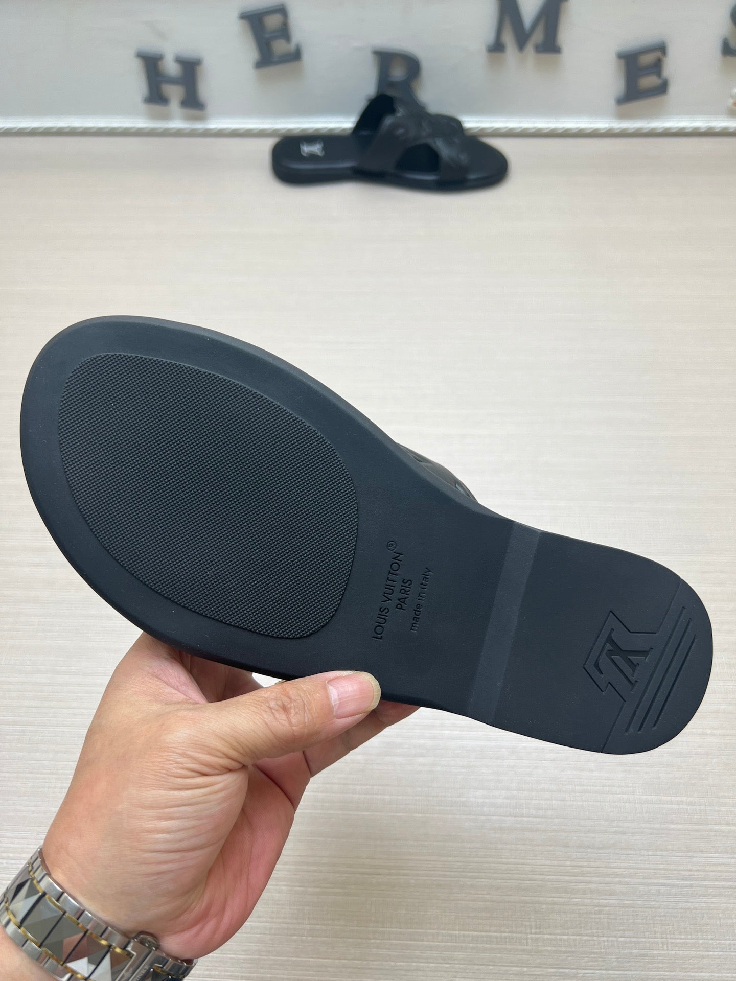 54E22ZDE Stylish slippers