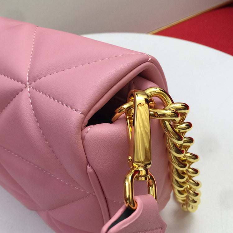 1PD03BDE Stylish leather bag