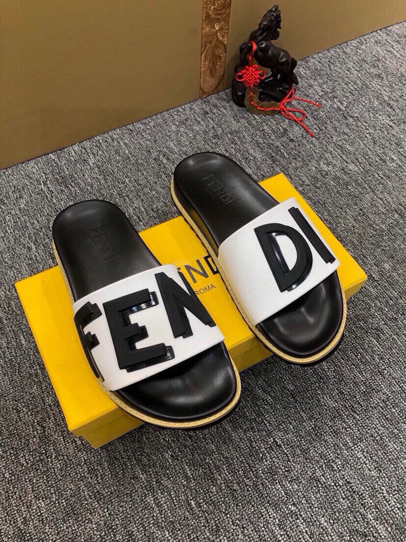 535ZF288ZDE Stylish Slippers