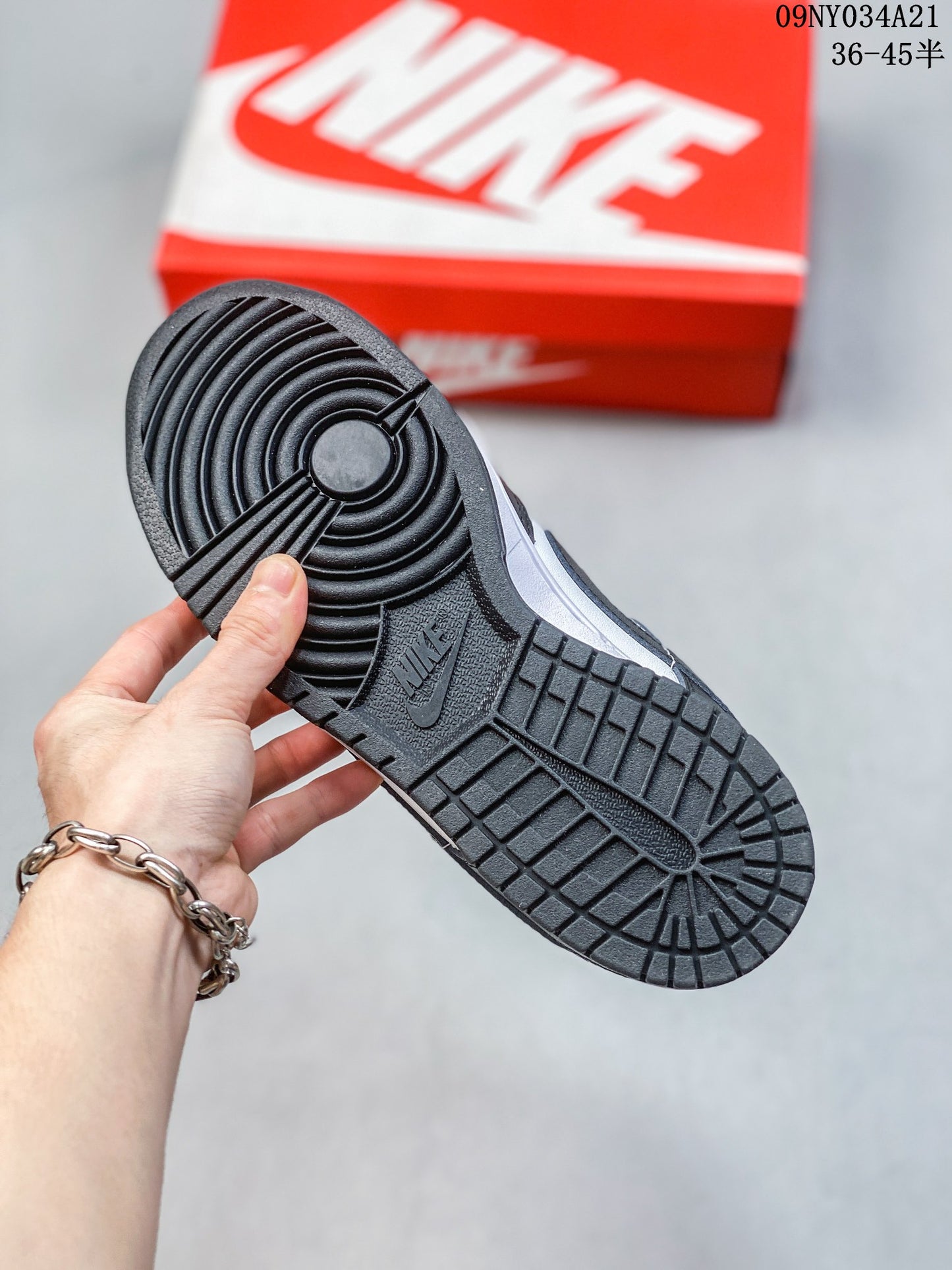 1YN59ZDE Stylish Sneakers