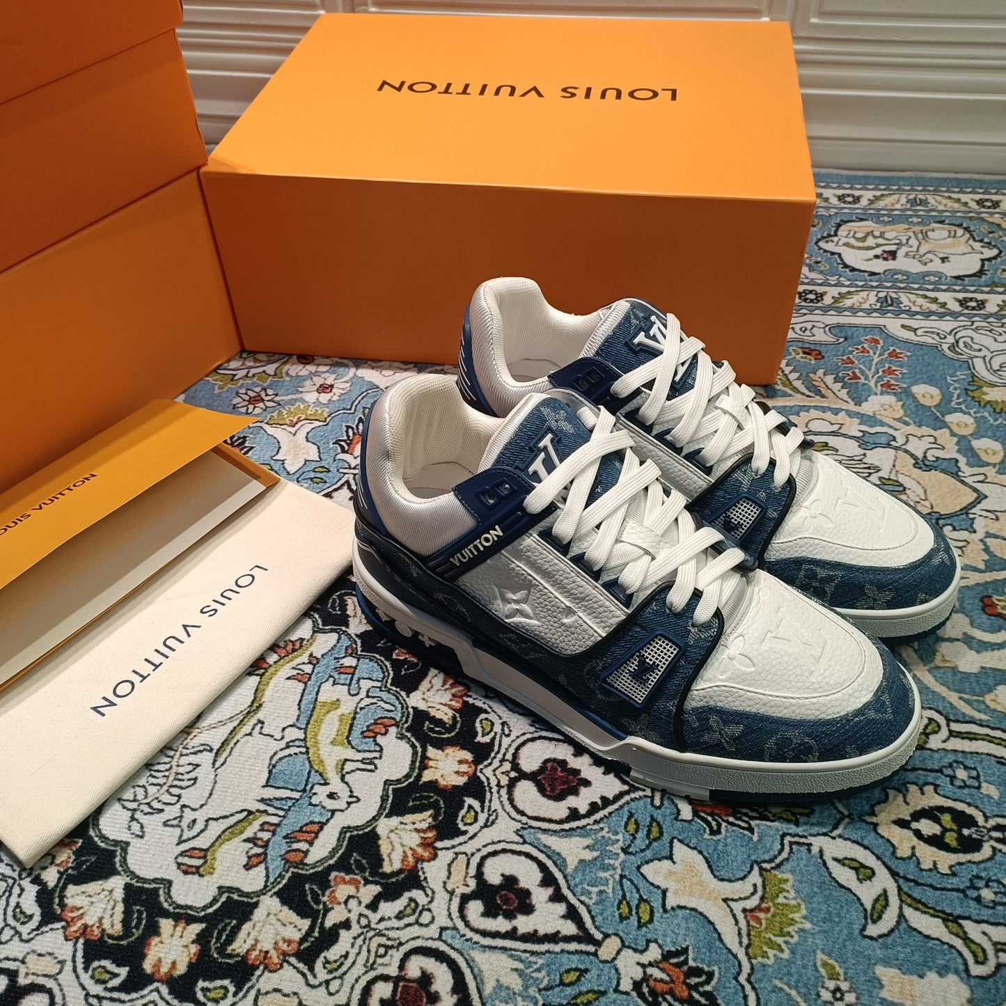1XE23ZDE Stylish Sneakers