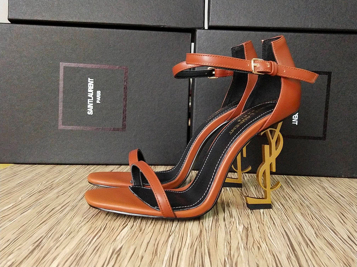 2XSL146ZDE Stylish leather high heels Heel high: 10.5cm