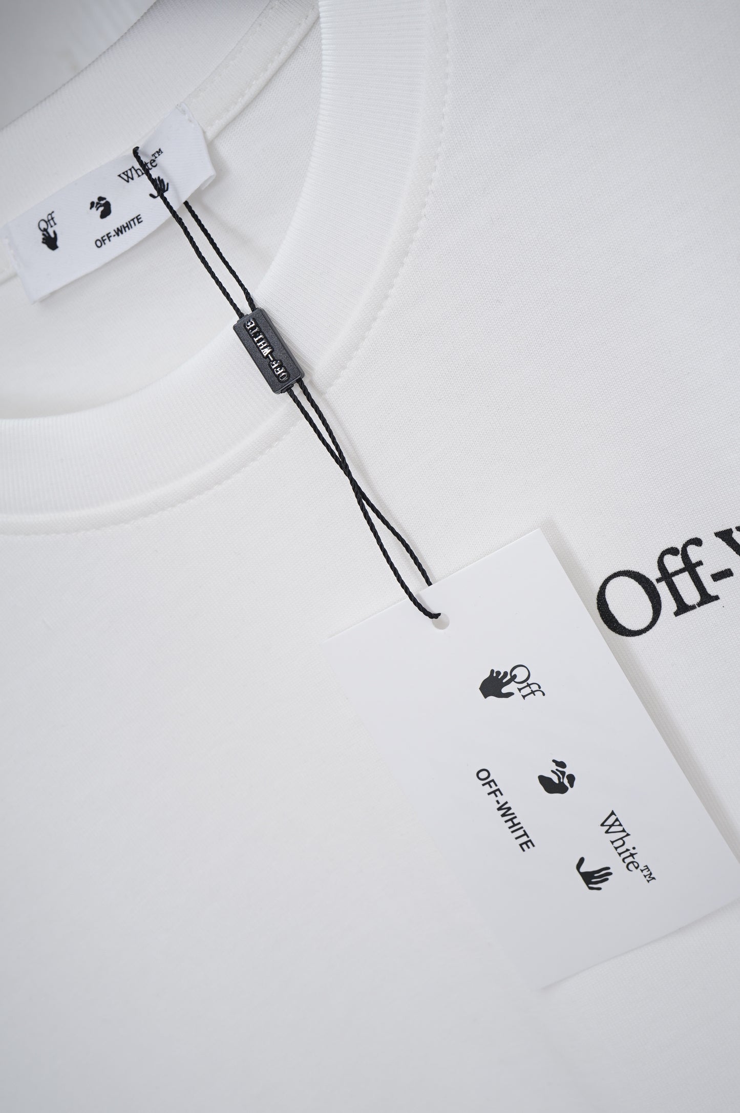 145RA212UDE Stylish T-shirt