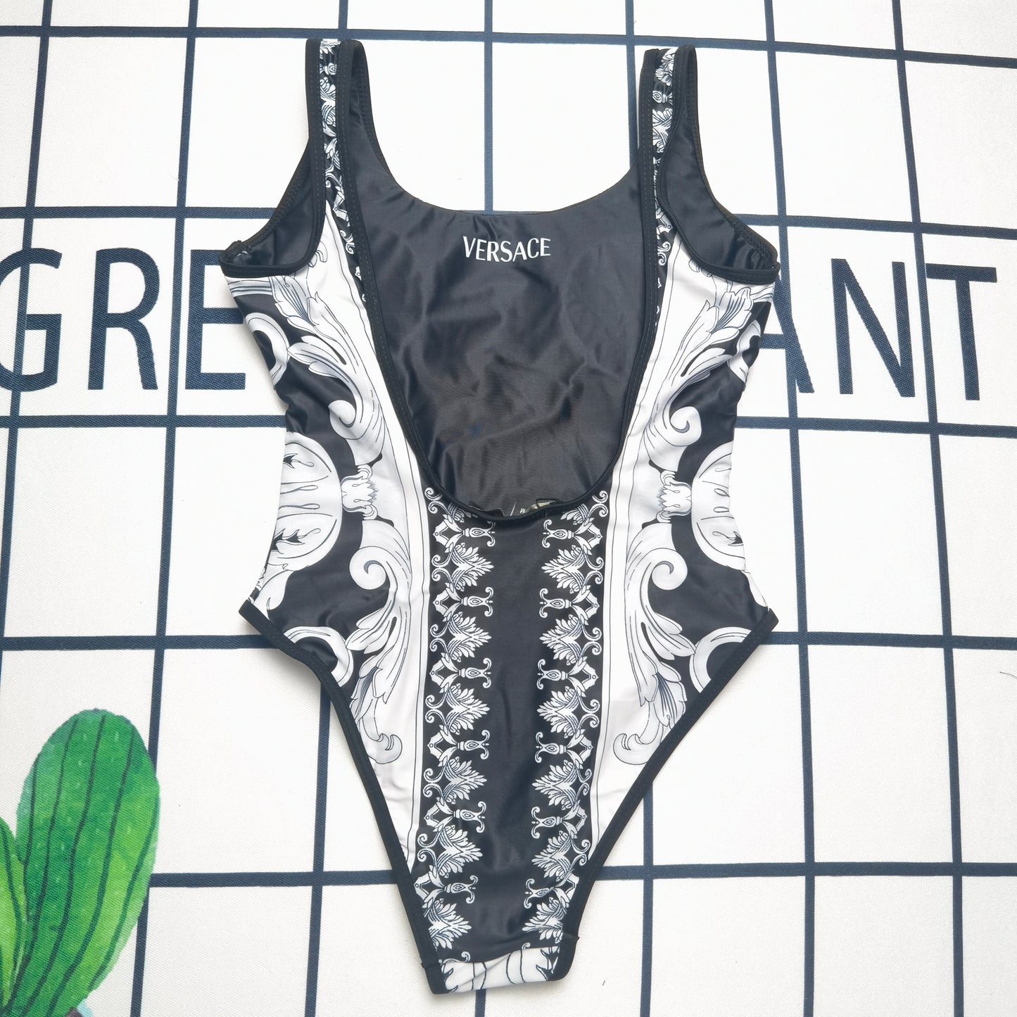 14V135YDE Stylish Bikini swimsuit