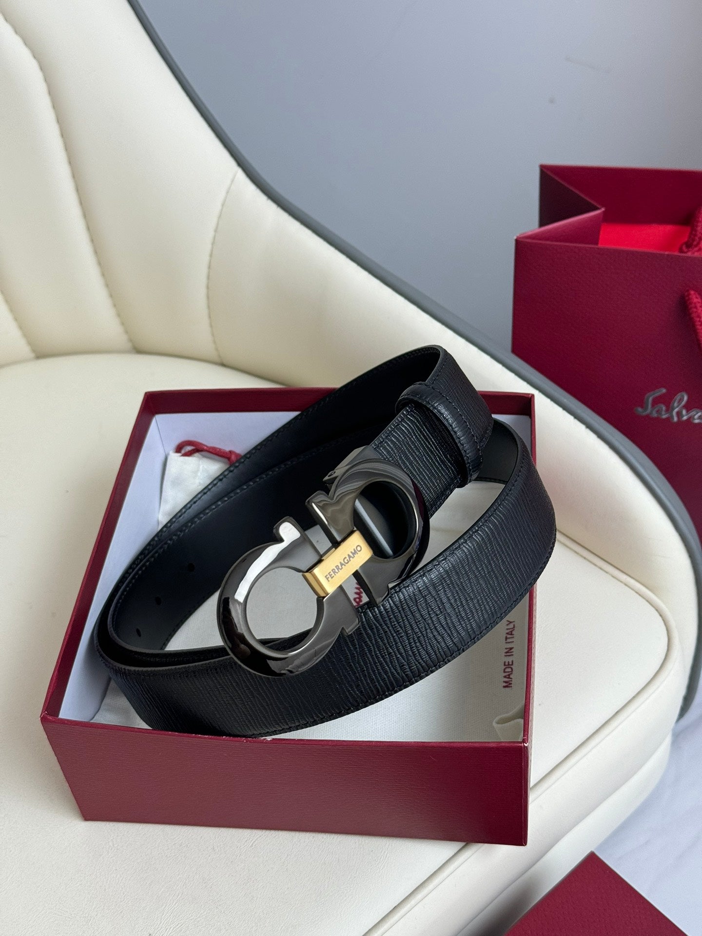 1WA171PDE Stylish High quality belt With full package