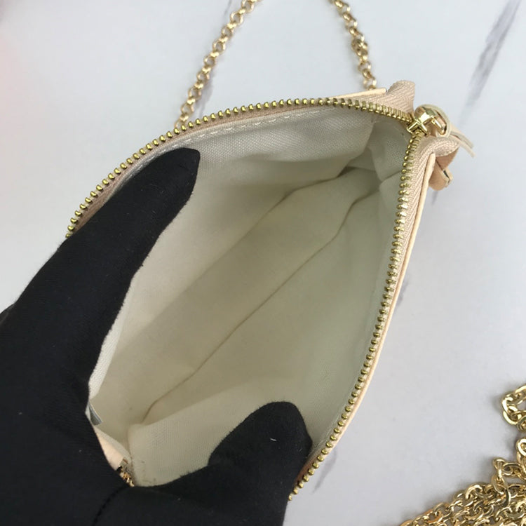 1E043BDE Stylish leather bag