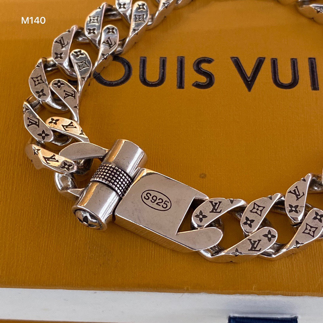 1XE612XDE Stylish Bracelets Necklaces