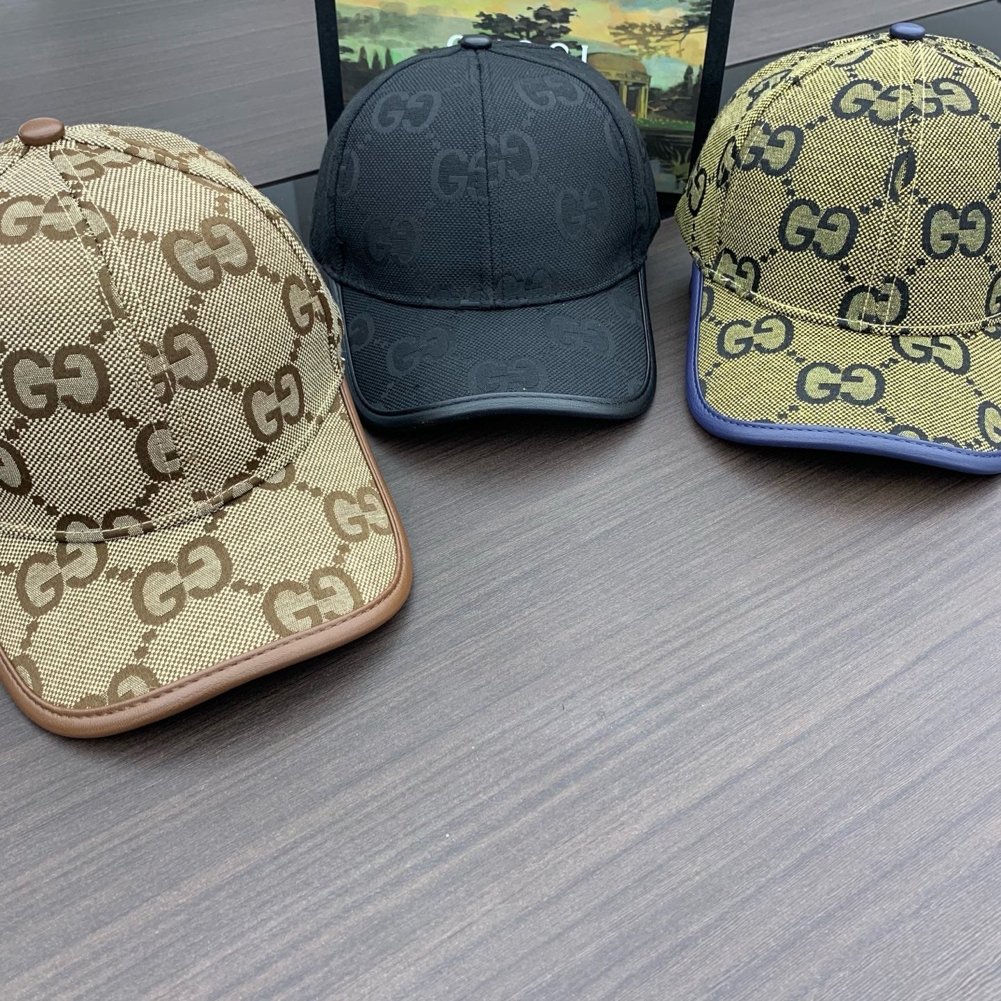 125ZB520MDE Stylish hats
