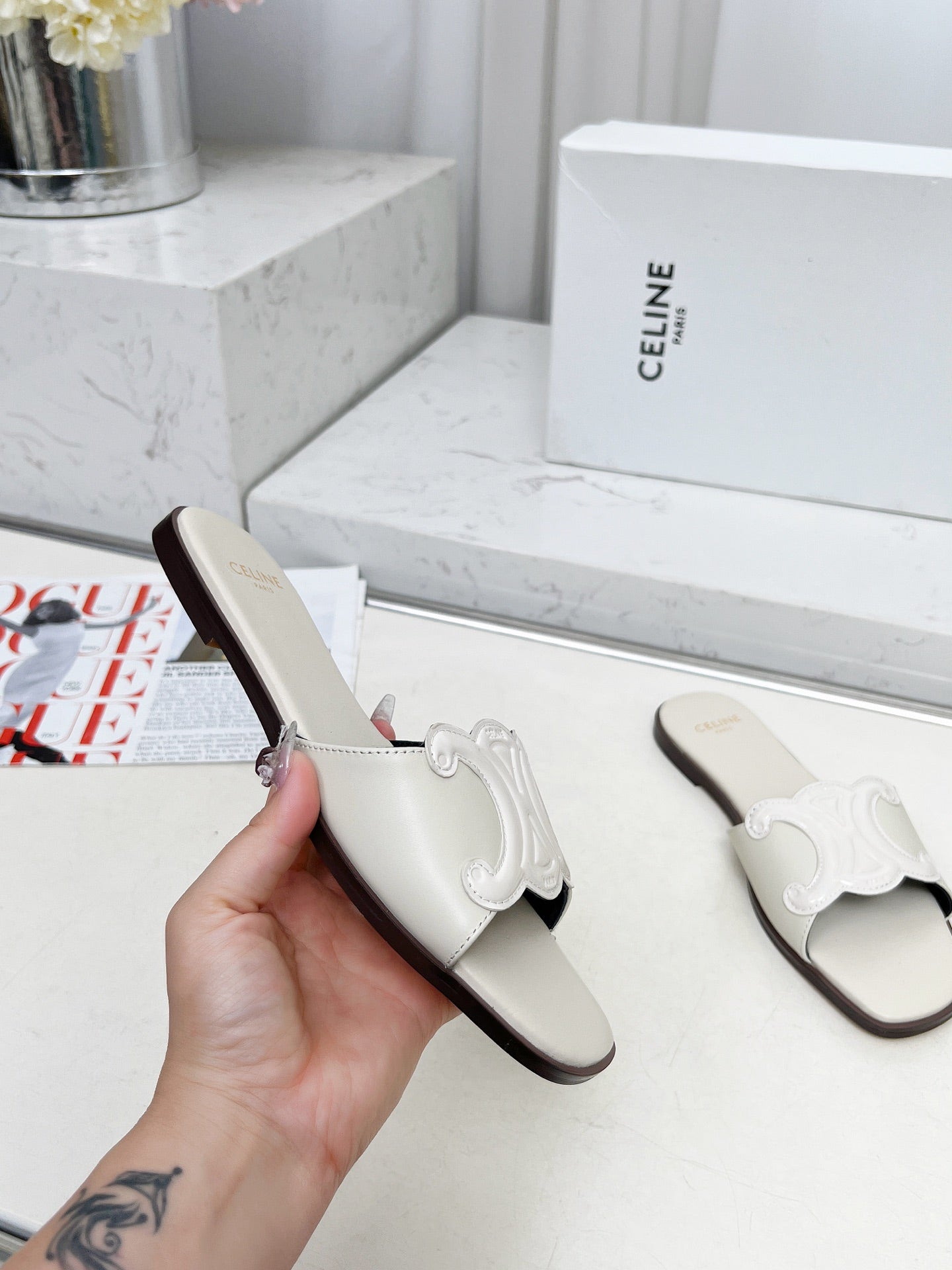 255QA52ZDE Stylish leather shoes