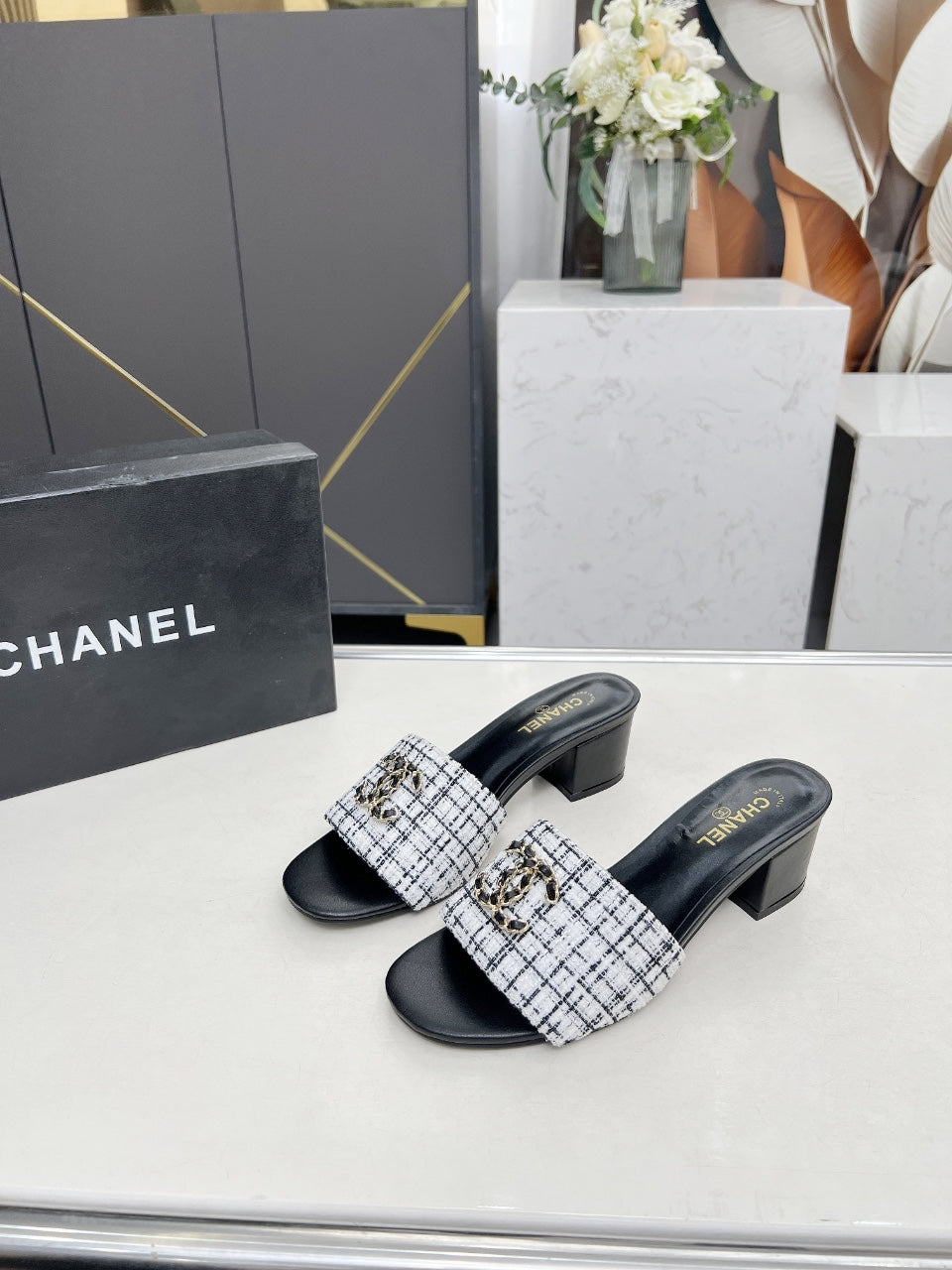 255QB30ZDE Stylish leather shoes