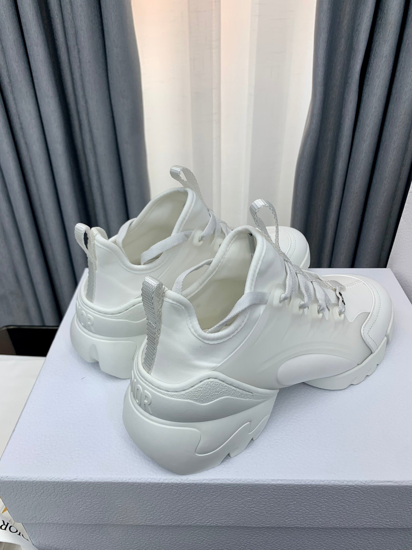 1JD26ZDE Stylish shoes