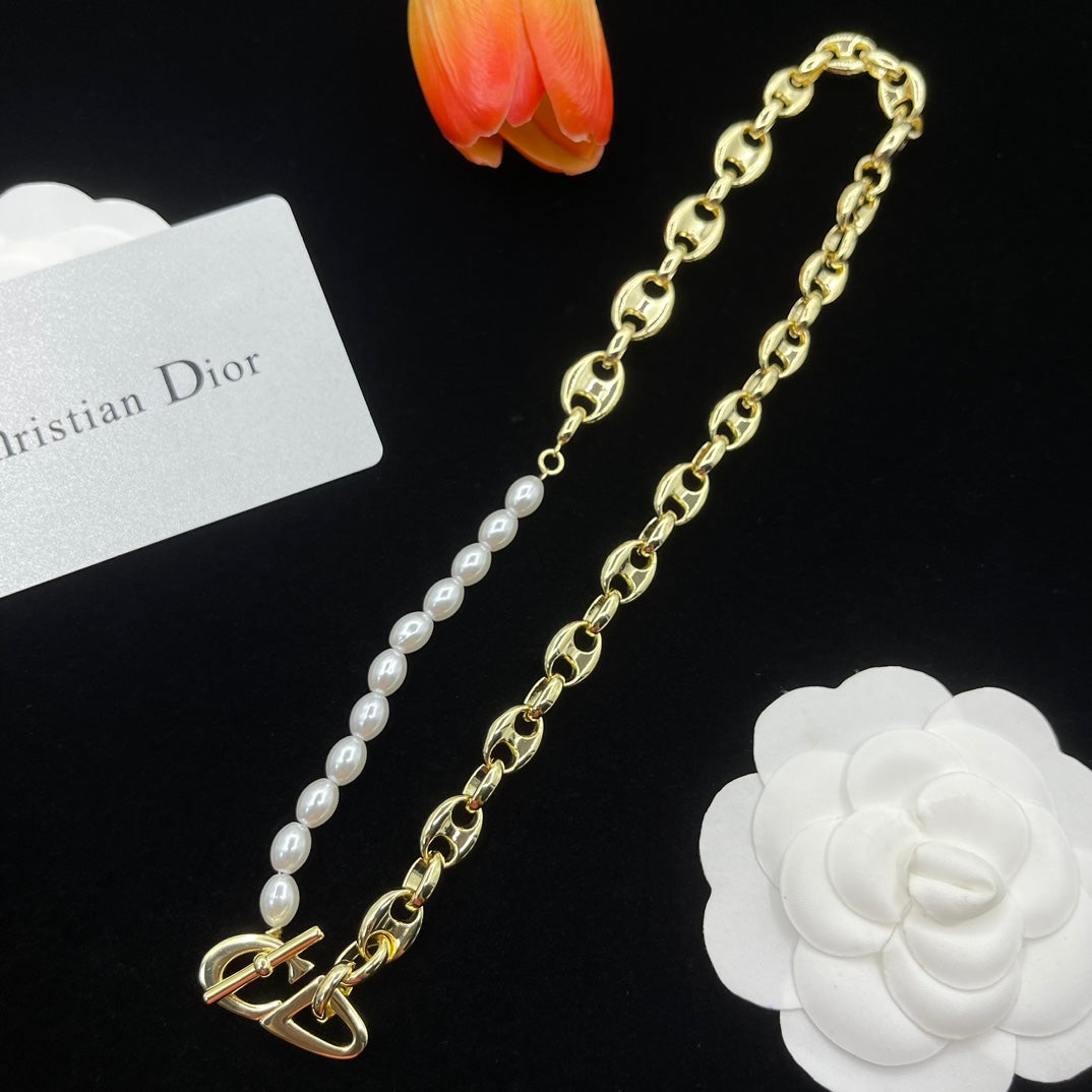 14A1059XDE Stylish Necklaces