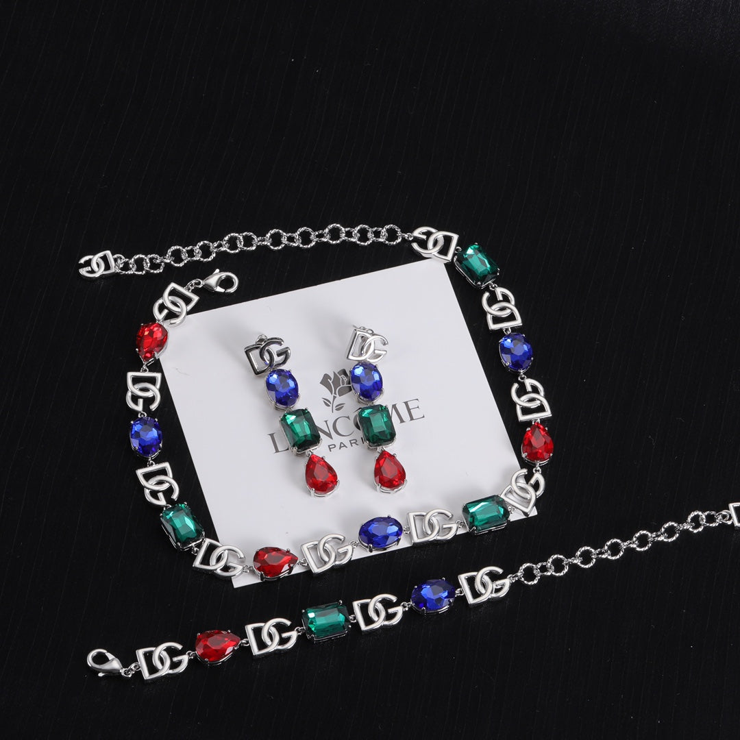 1XA5833XDE Stylish Earrings Bracelets Necklaces