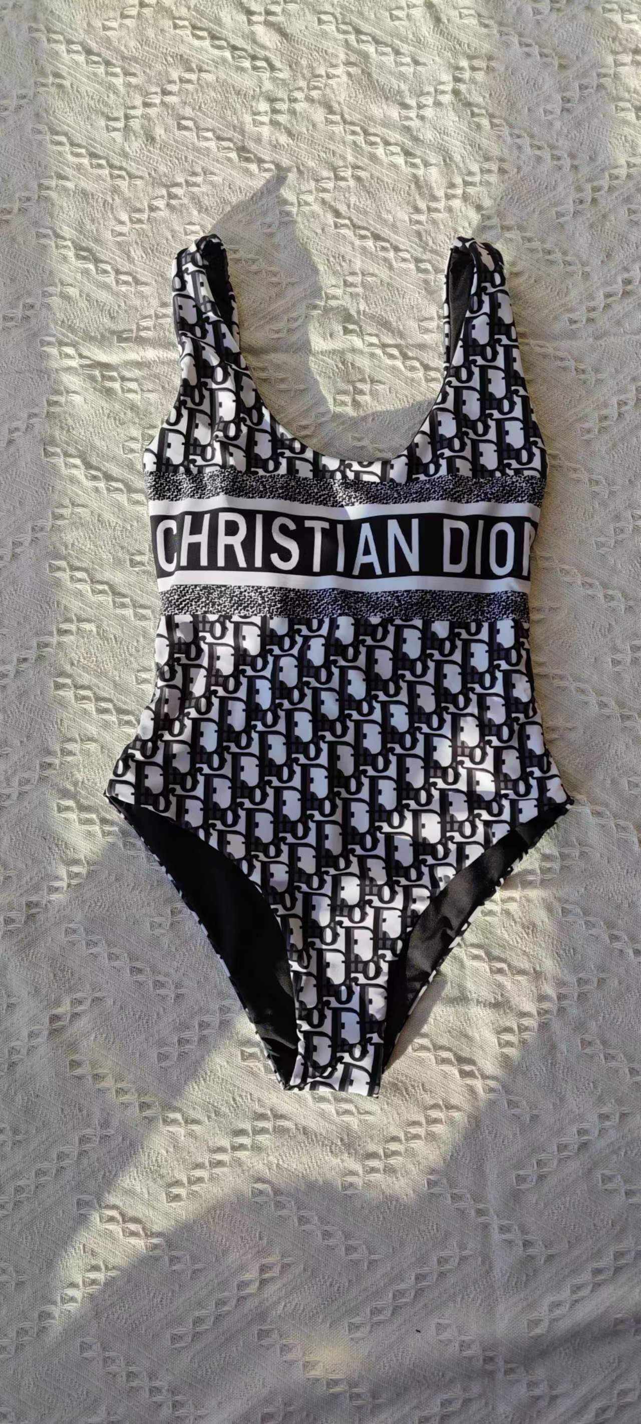14D122YDE Stylish Bikini swimsuit