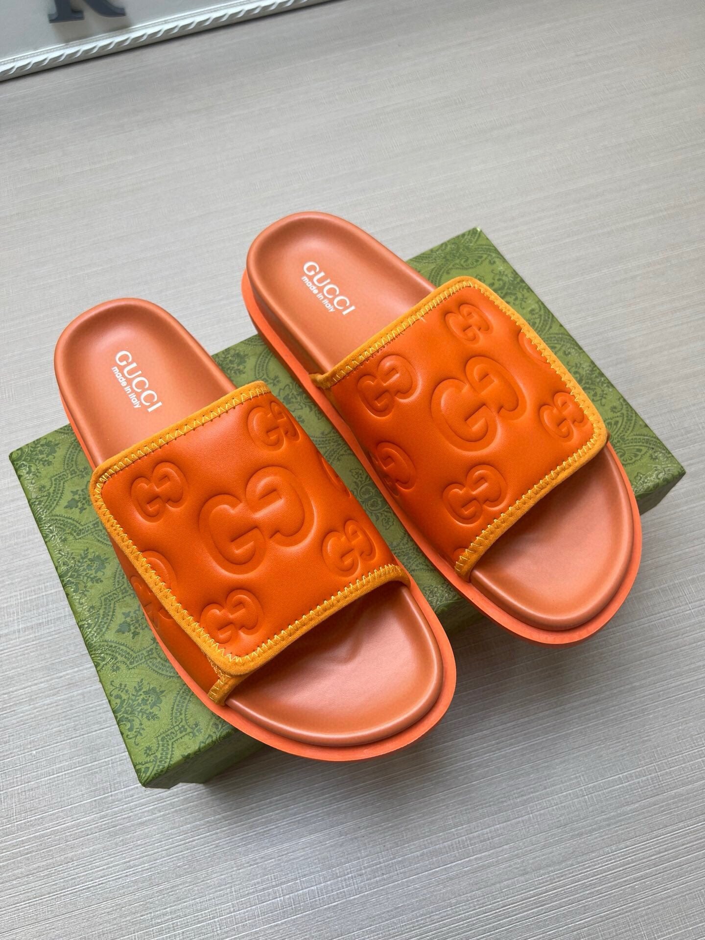 5LB230ZDE Stylish Slippers