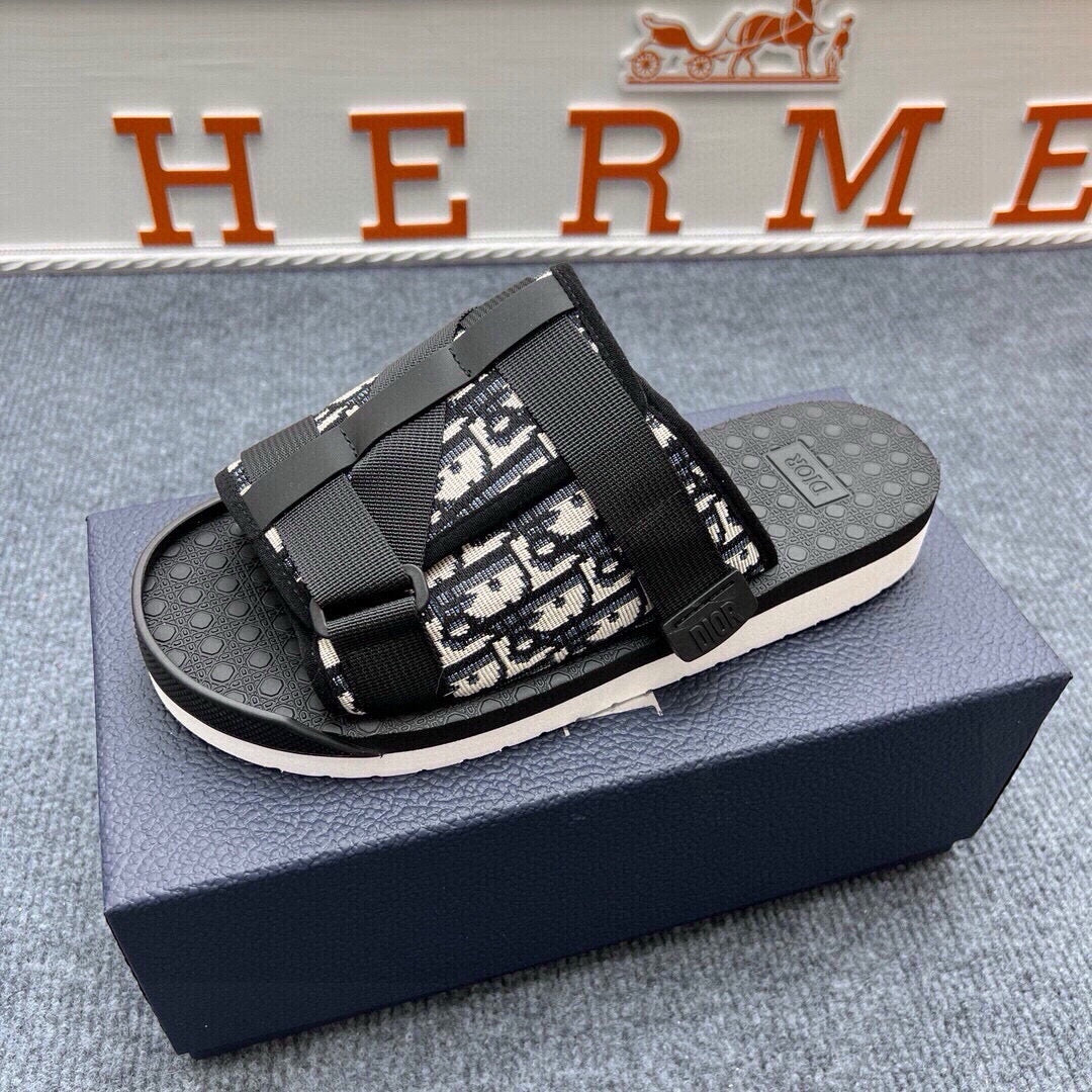 535ZD305ZDE Stylish Slippers