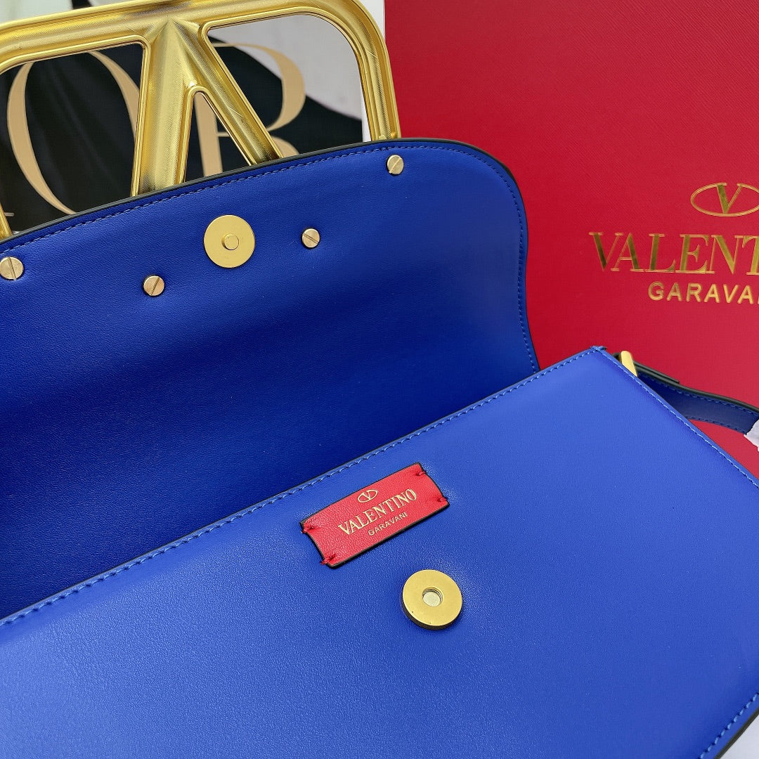 5A45BDE Stylish leather bag
