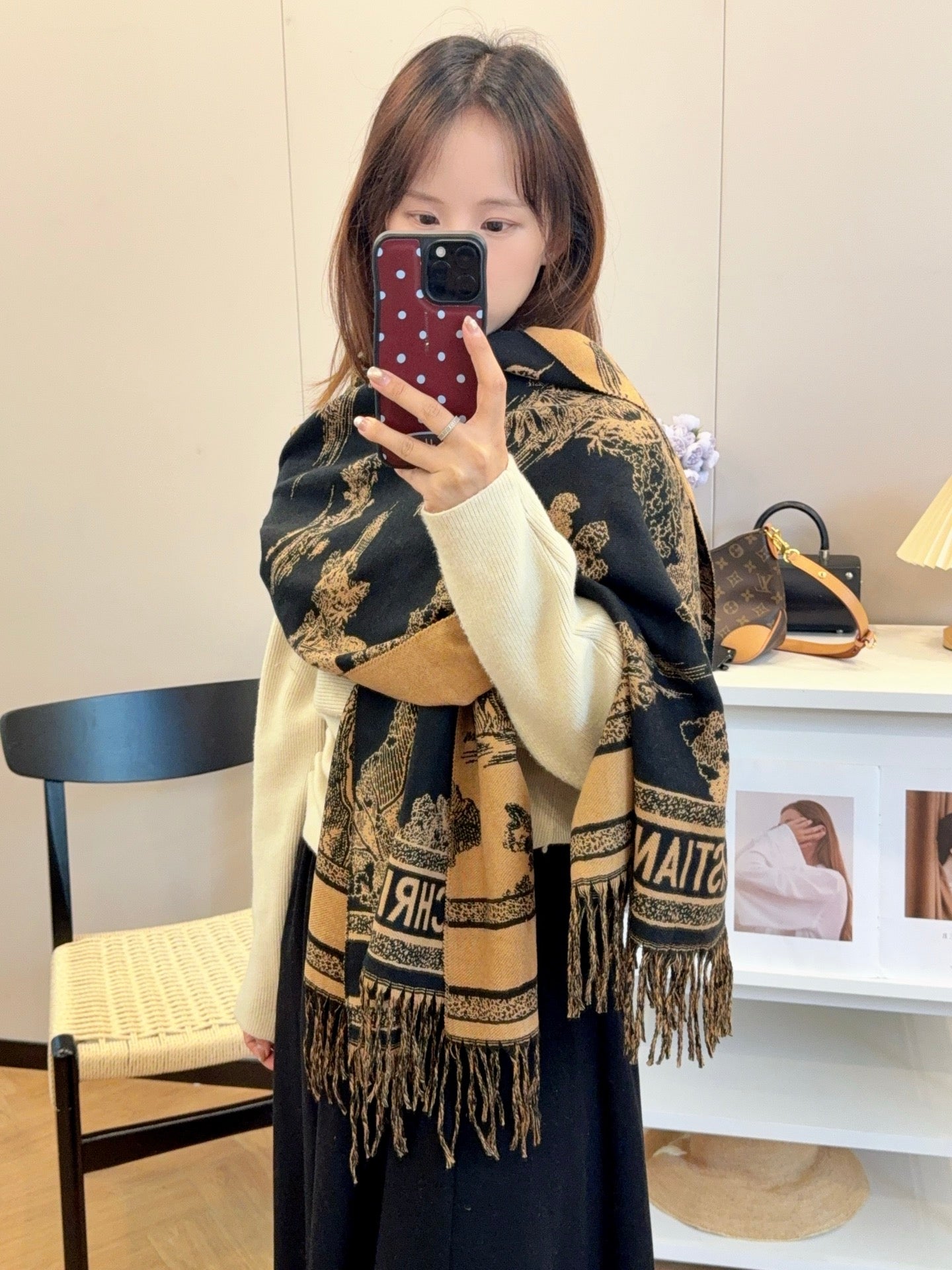 185ZD64WDE Stylish Winter Scarves