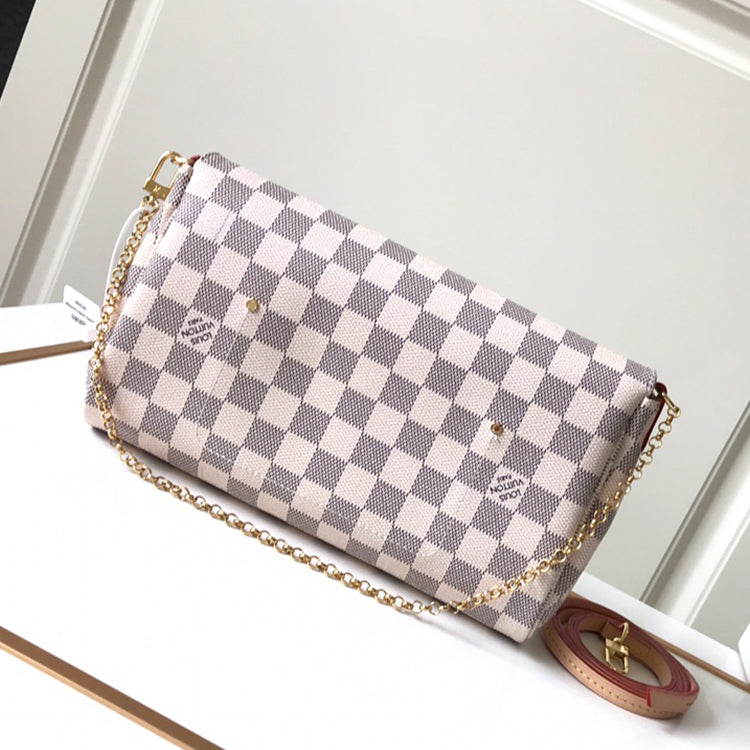AE103BDE Stylish leather bag