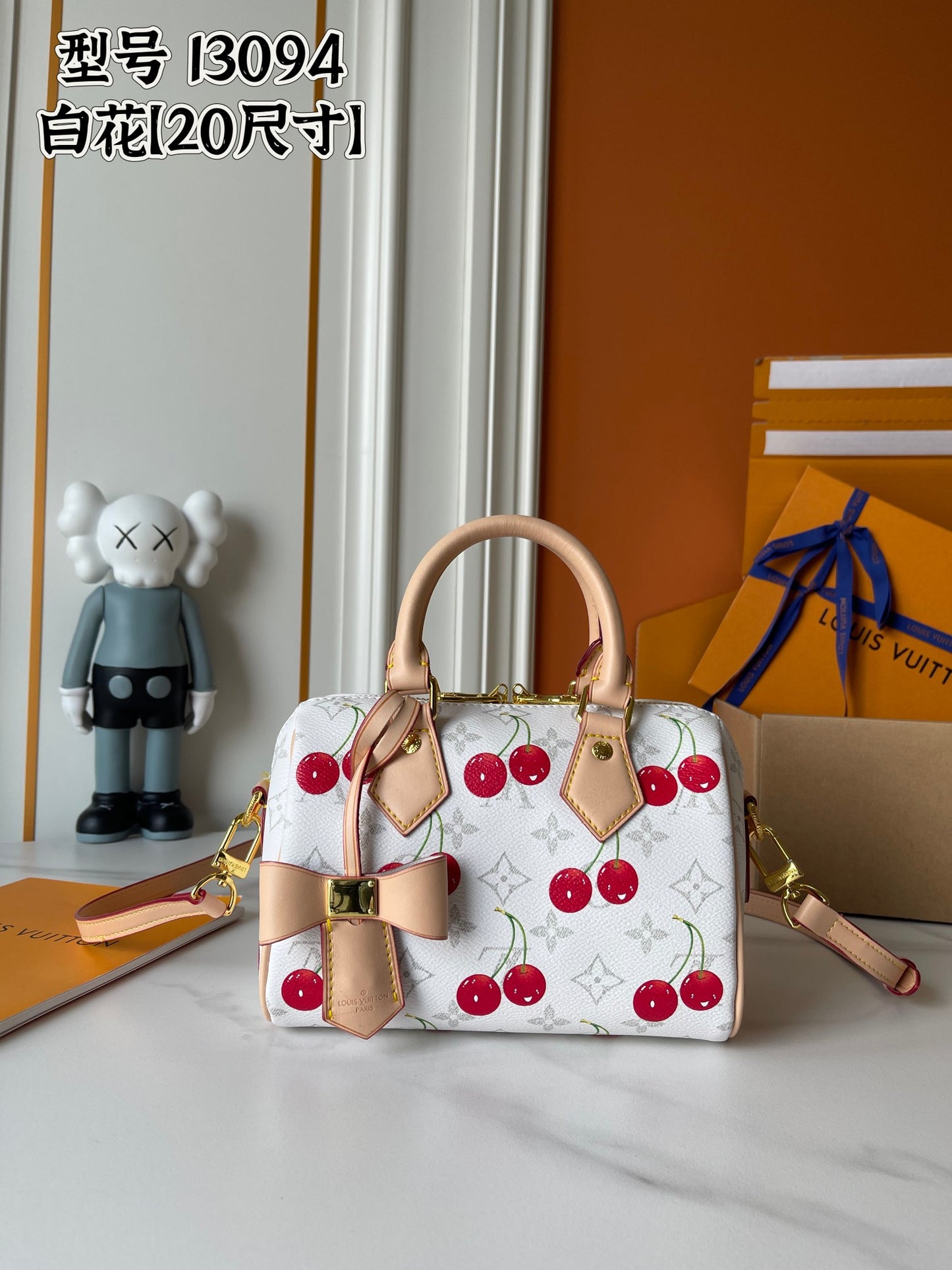 15RE28BDE Stylish bag