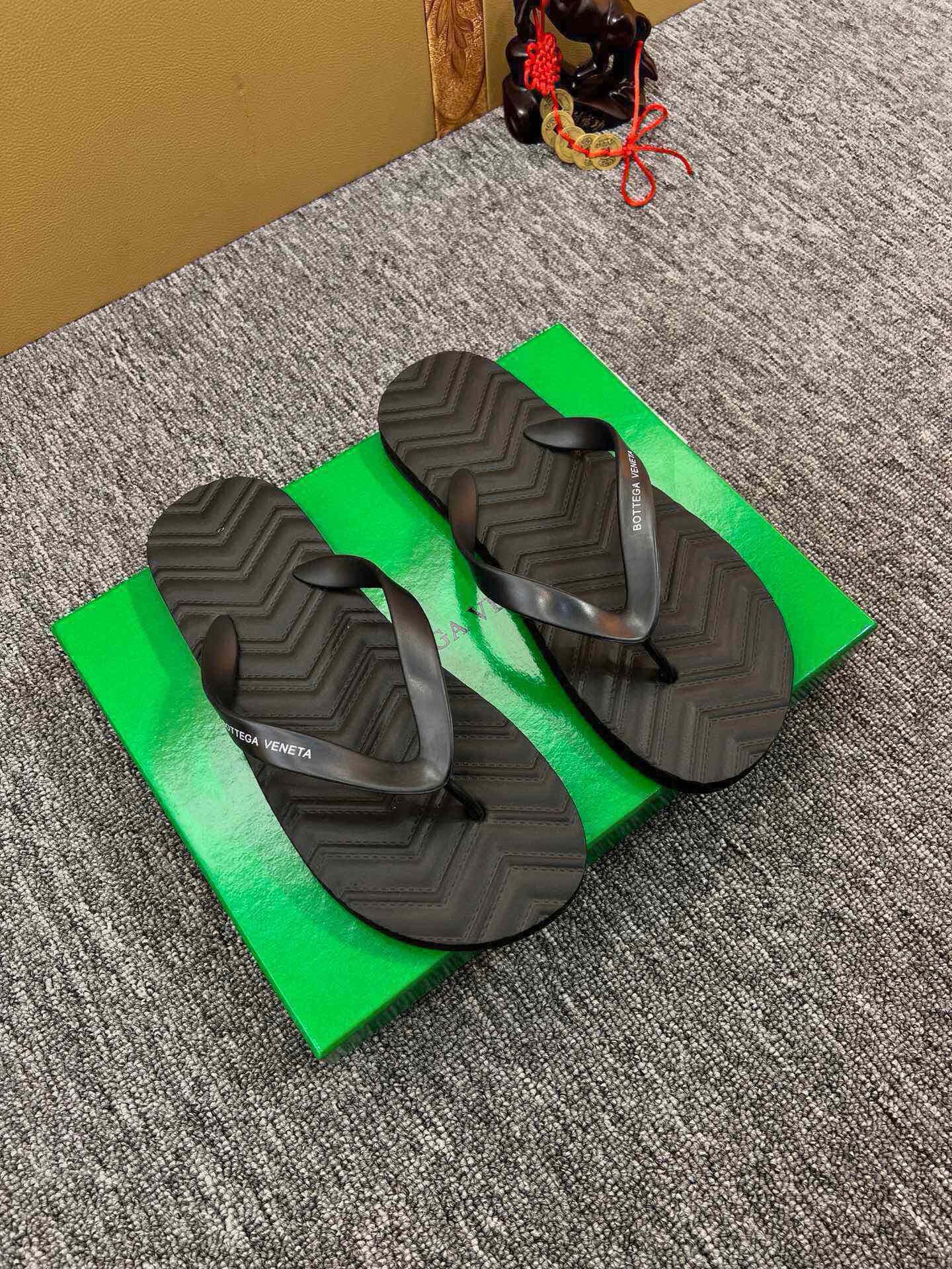 535ZA294ZDE Stylish Slippers